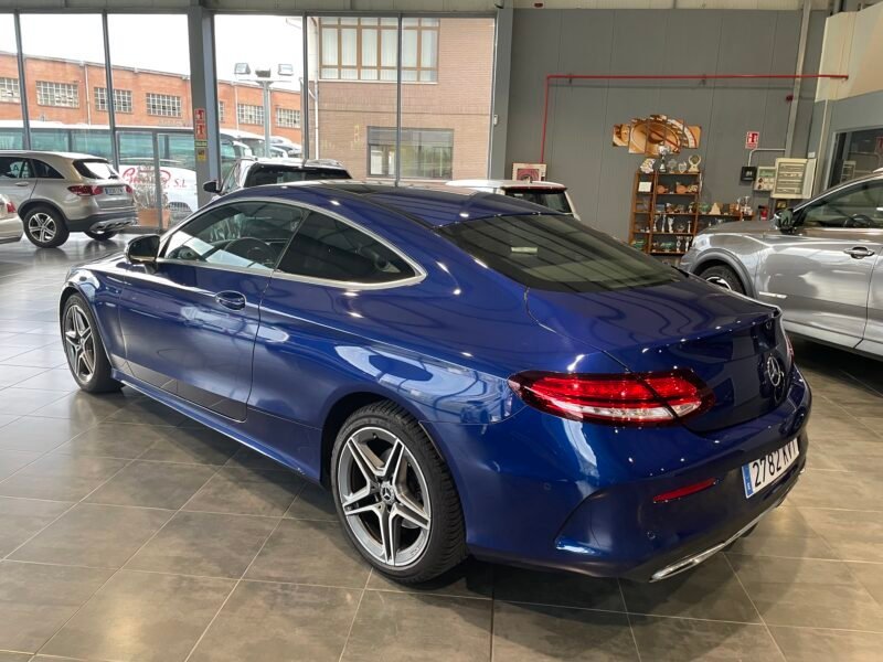 MERCEDES-BENZ Clase C 220 CDI AMG LINE