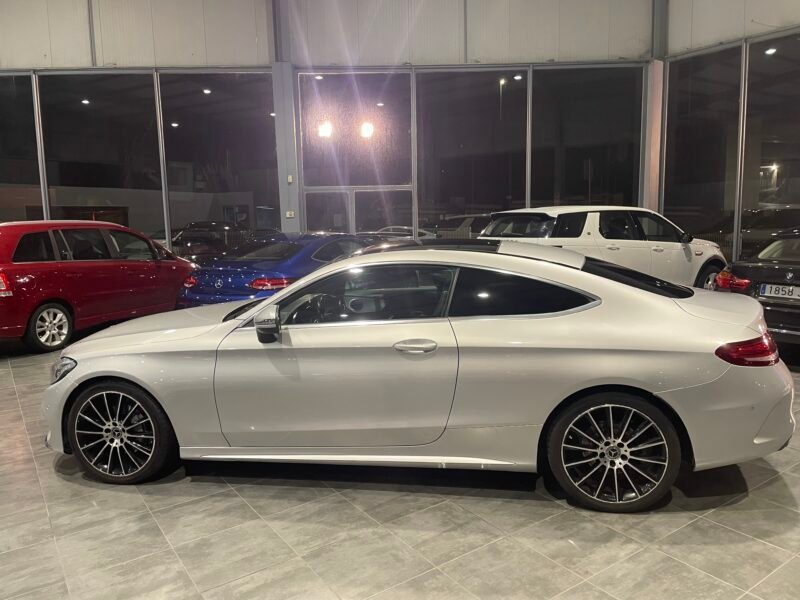 MERCEDES-BENZ Clase C coupe 220 CDI AMG LINE