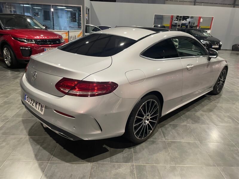 MERCEDES-BENZ Clase C coupe 220 CDI AMG LINE