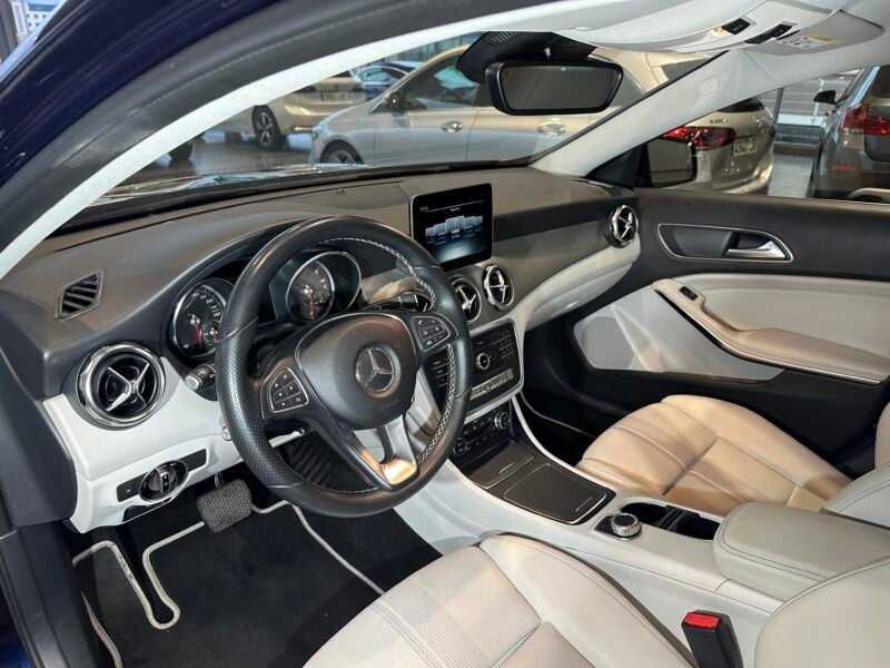 MERCEDES-BENZ GLA 200 CDI