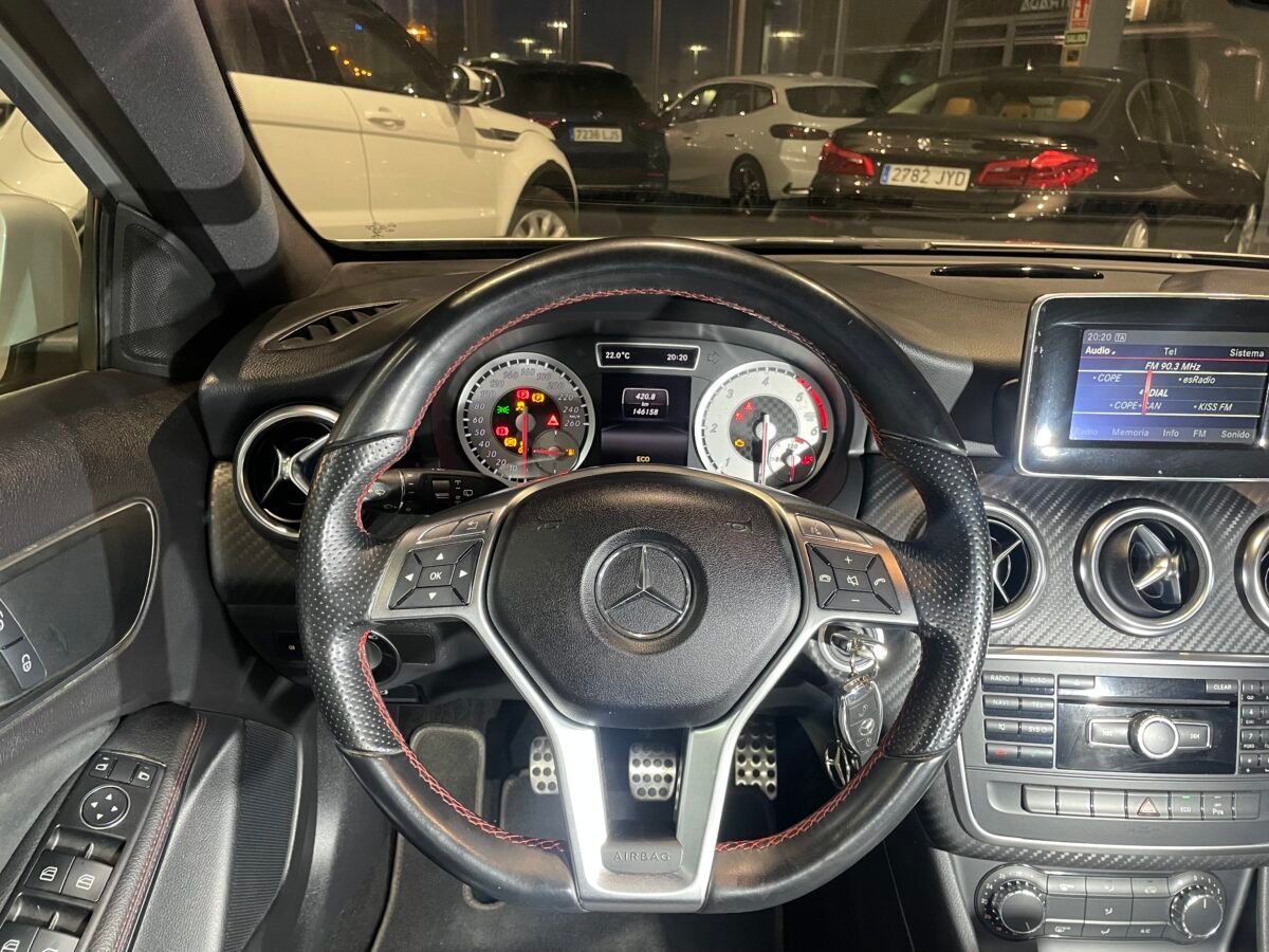 MERCEDES-BENZ CLASE A 180 CDI AMG LINE 
