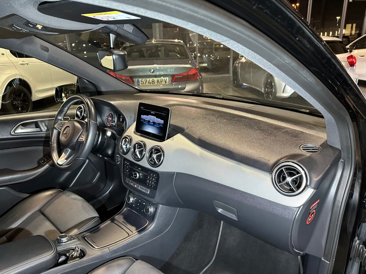 MERCEDES-BENZ Clase B 200 cdi