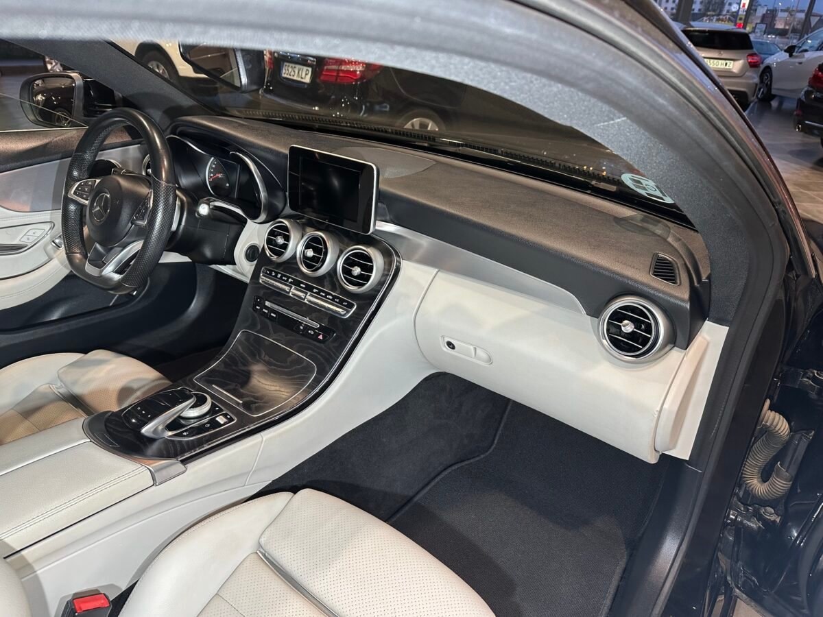 MERCEDES-BENZ Clase C 220 cdi AMG LINE