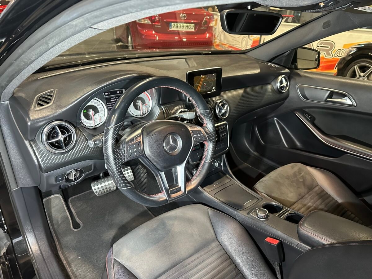 MERCEDES-BENZ CLASE A A 180 AMG LINE