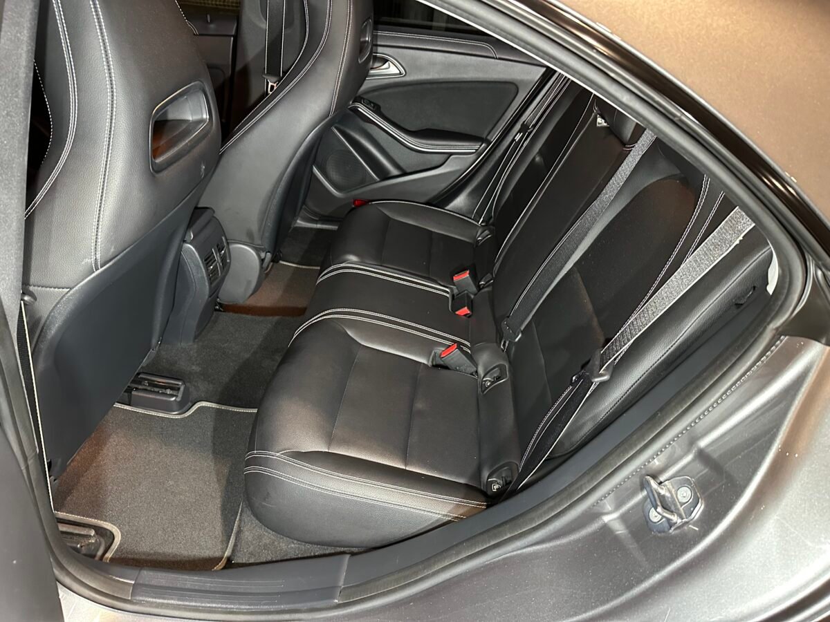 MERCEDES-BENZ CLASE CLA 200 cdi AMG LINE