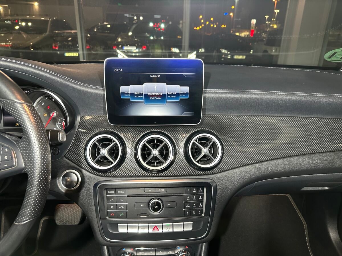 MERCEDES-BENZ CLASE CLA 200 cdi AMG LINE