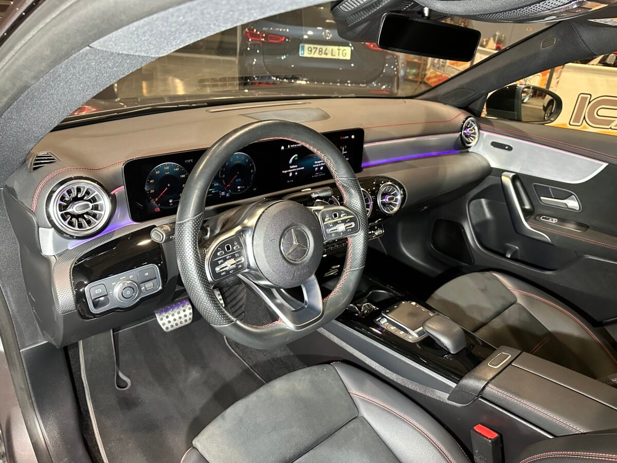 MERCEDES-BENZ CLA 250E