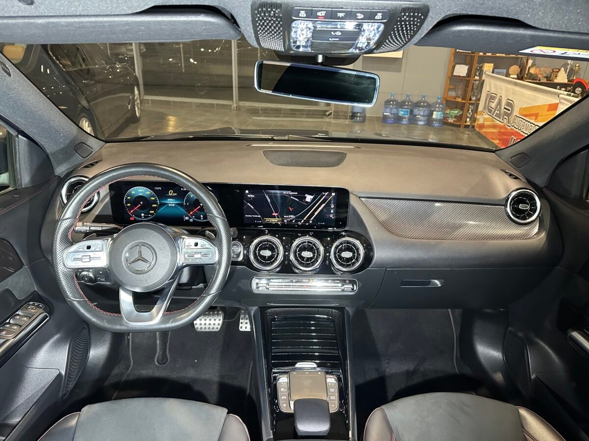 MERCEDES-BENZ GLA 200 cdi AMG LINE