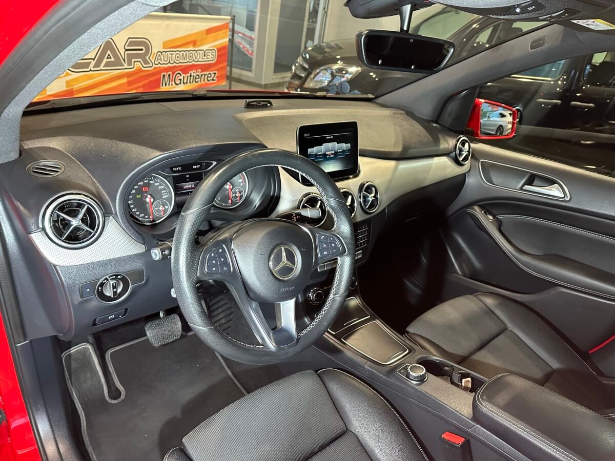MERCEDES-BENZ Clase B 200 SPORT