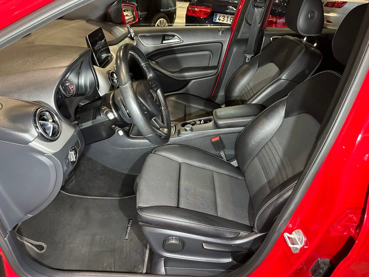 MERCEDES-BENZ Clase B 200 SPORT