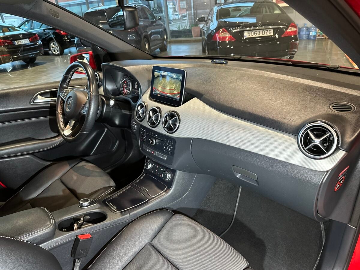 MERCEDES-BENZ Clase B 200 SPORT