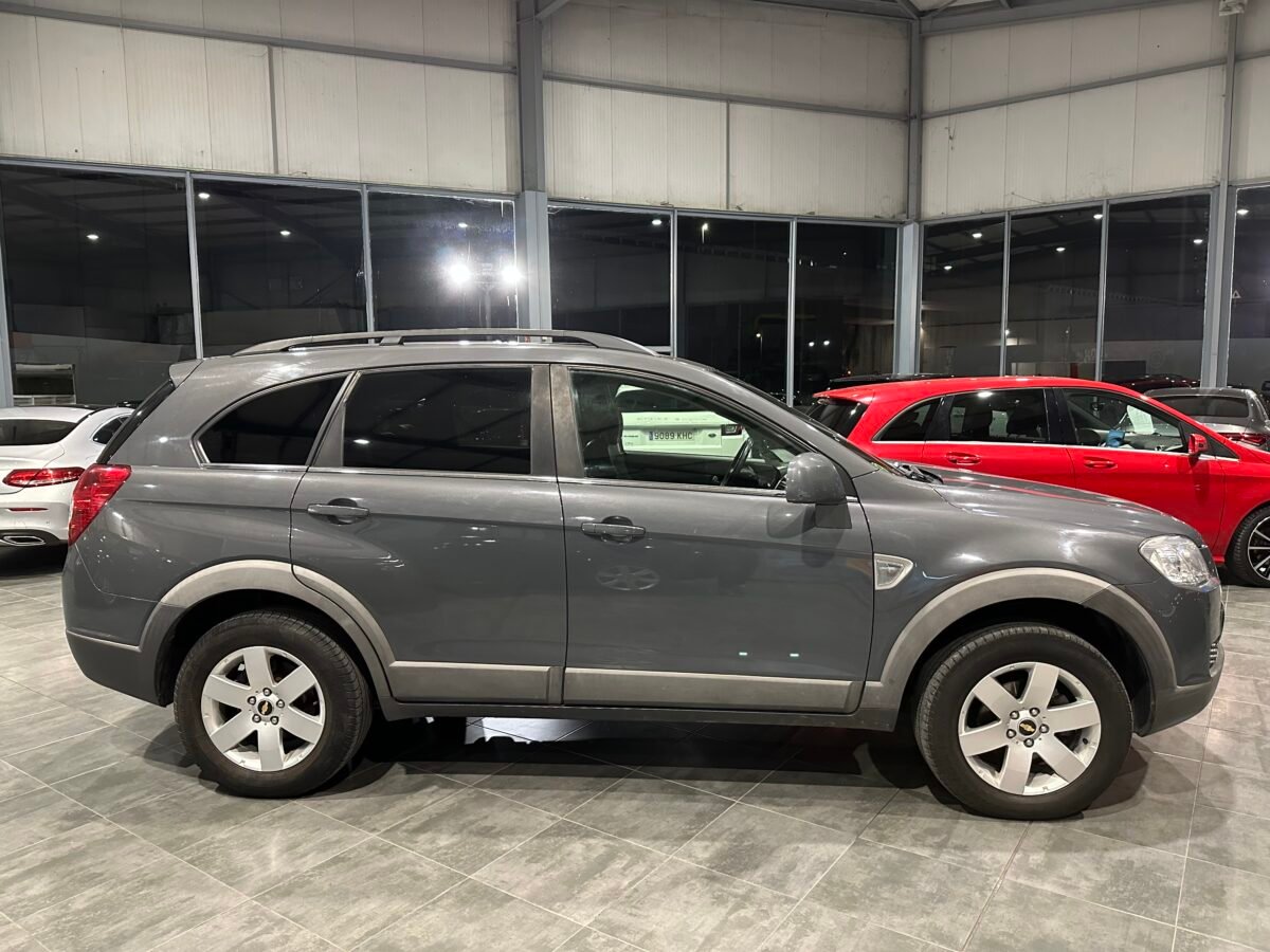 CHEVROLET Captiva 2.0  VCDI LS 7 plazas 