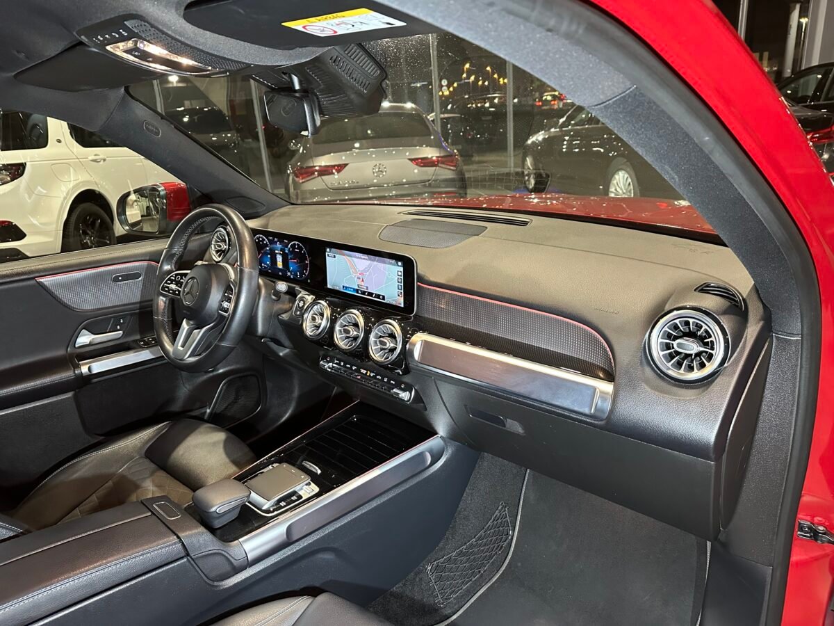 MERCEDES-BENZ GLB 200 cdi