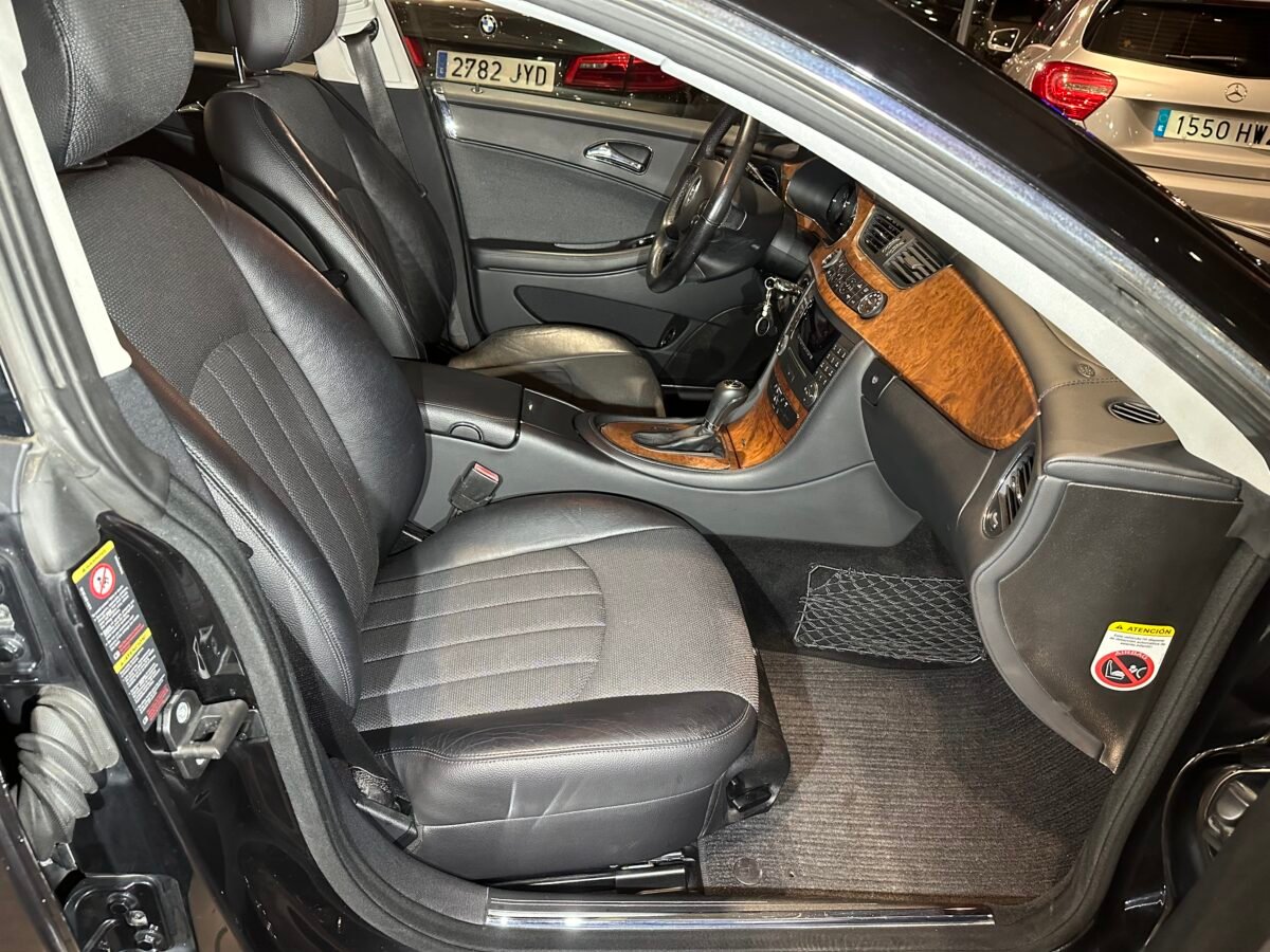 MERCEDES-BENZ CLS 320 CDI