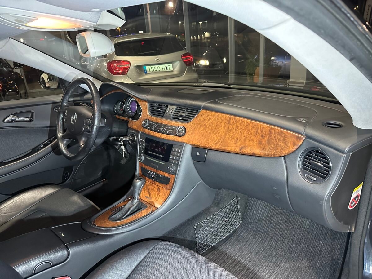 MERCEDES-BENZ CLS 320 CDI