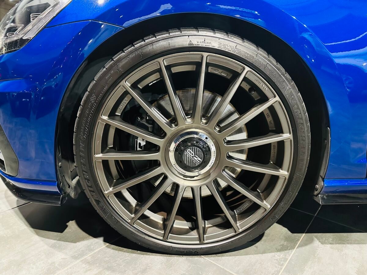 VOLKSWAGEN GOLF 2.0 TSI R 4 MOTION