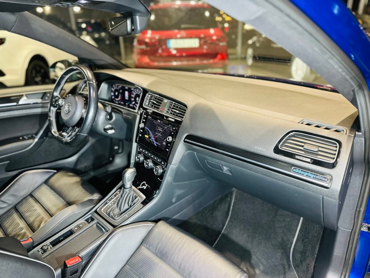 VOLKSWAGEN GOLF 2.0 TSI R 4 MOTION