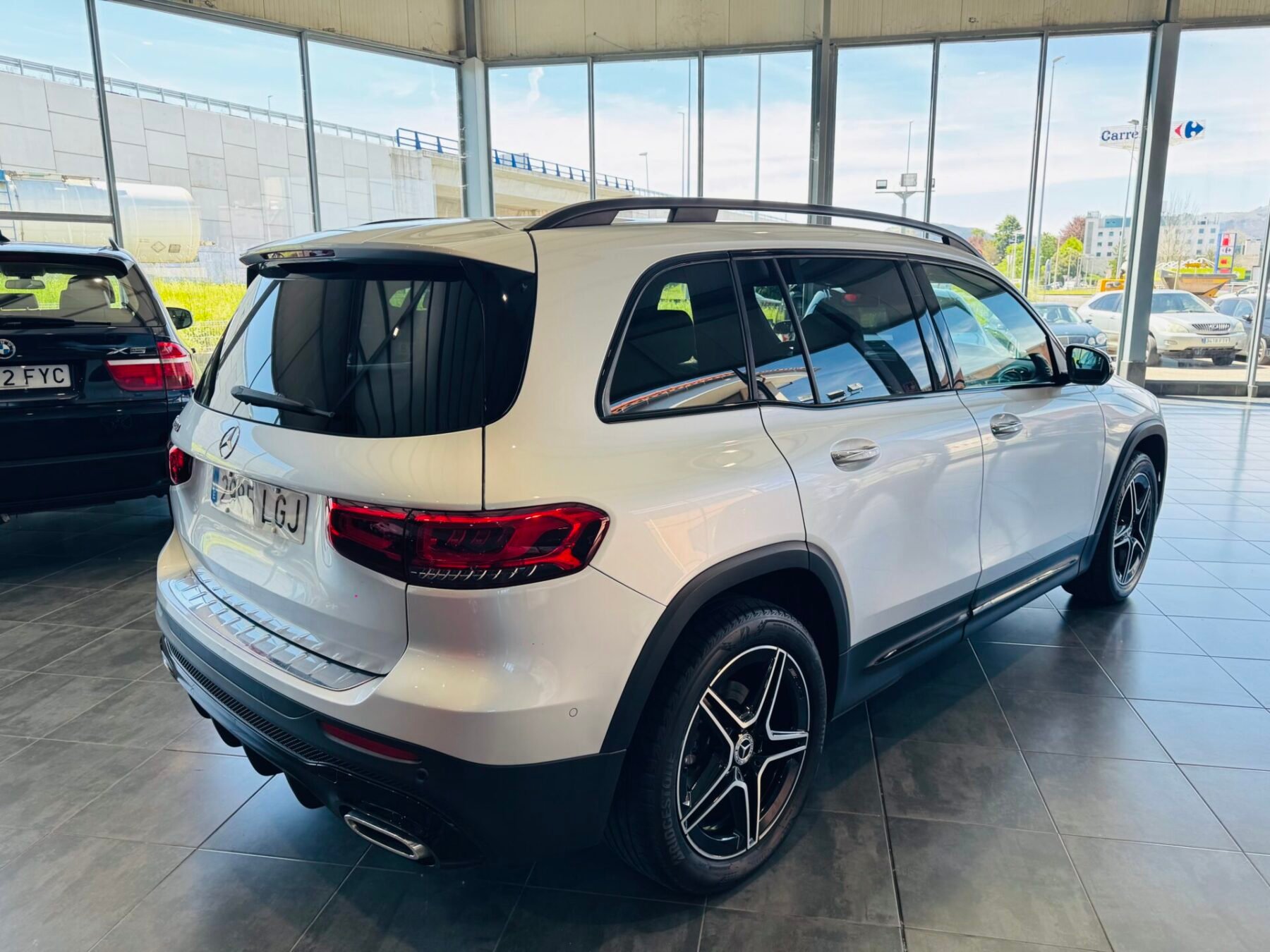 MERCEDES-BENZ GLB 200 Amg Line