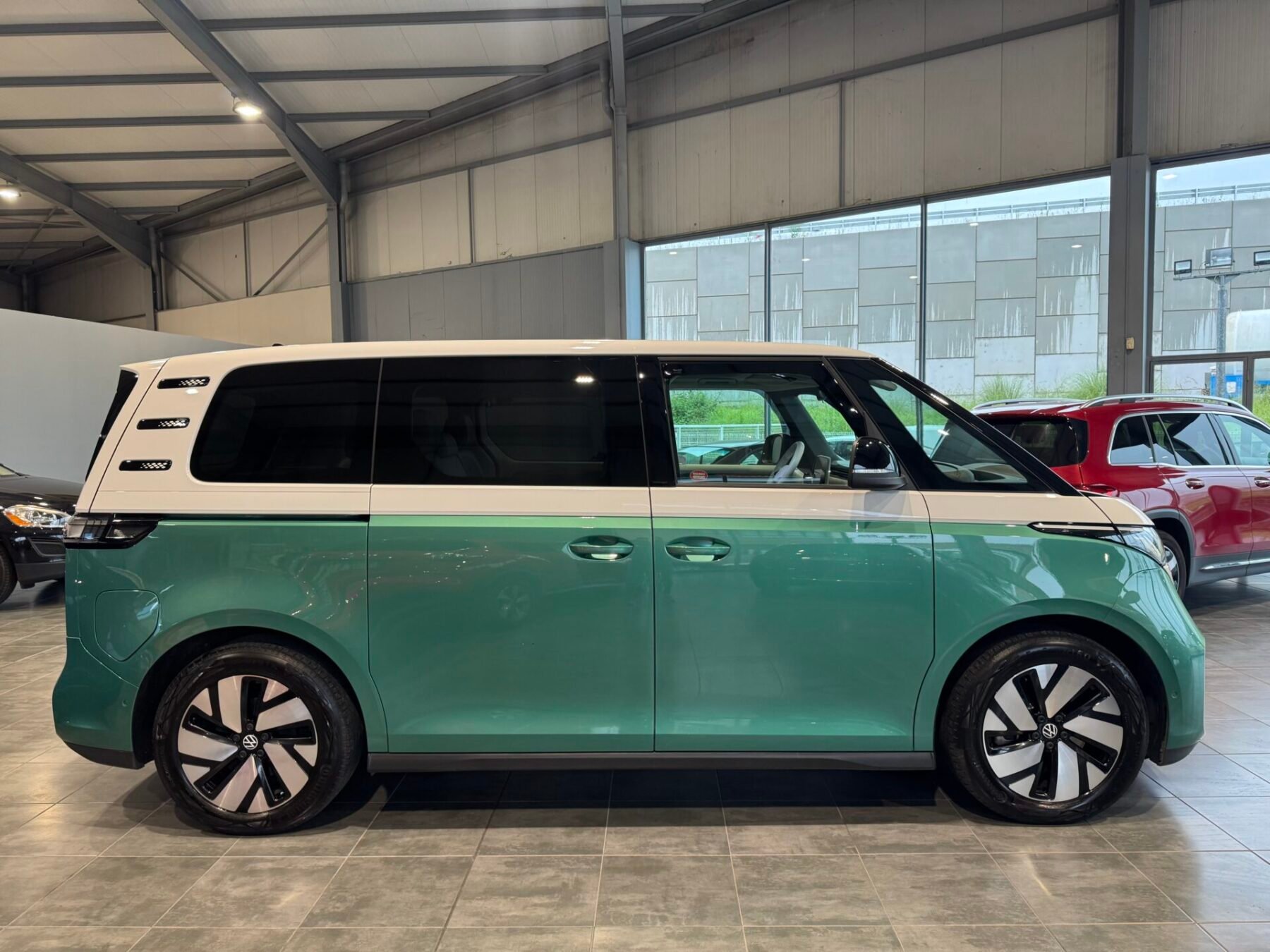 VOLKSWAGEN ID BUZZ