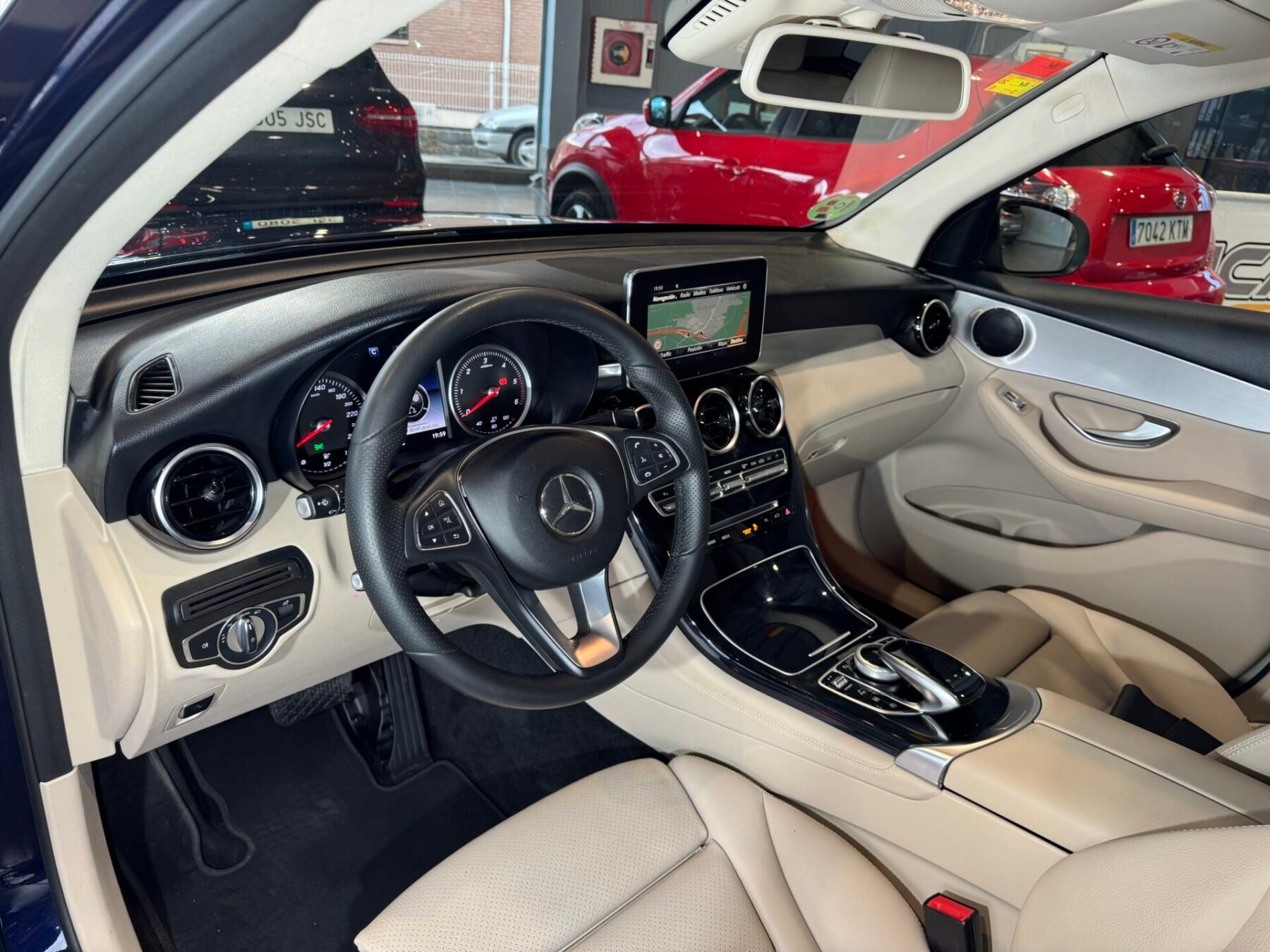 MERCEDES-BENZ GLC 220 CDI AMG LINE 