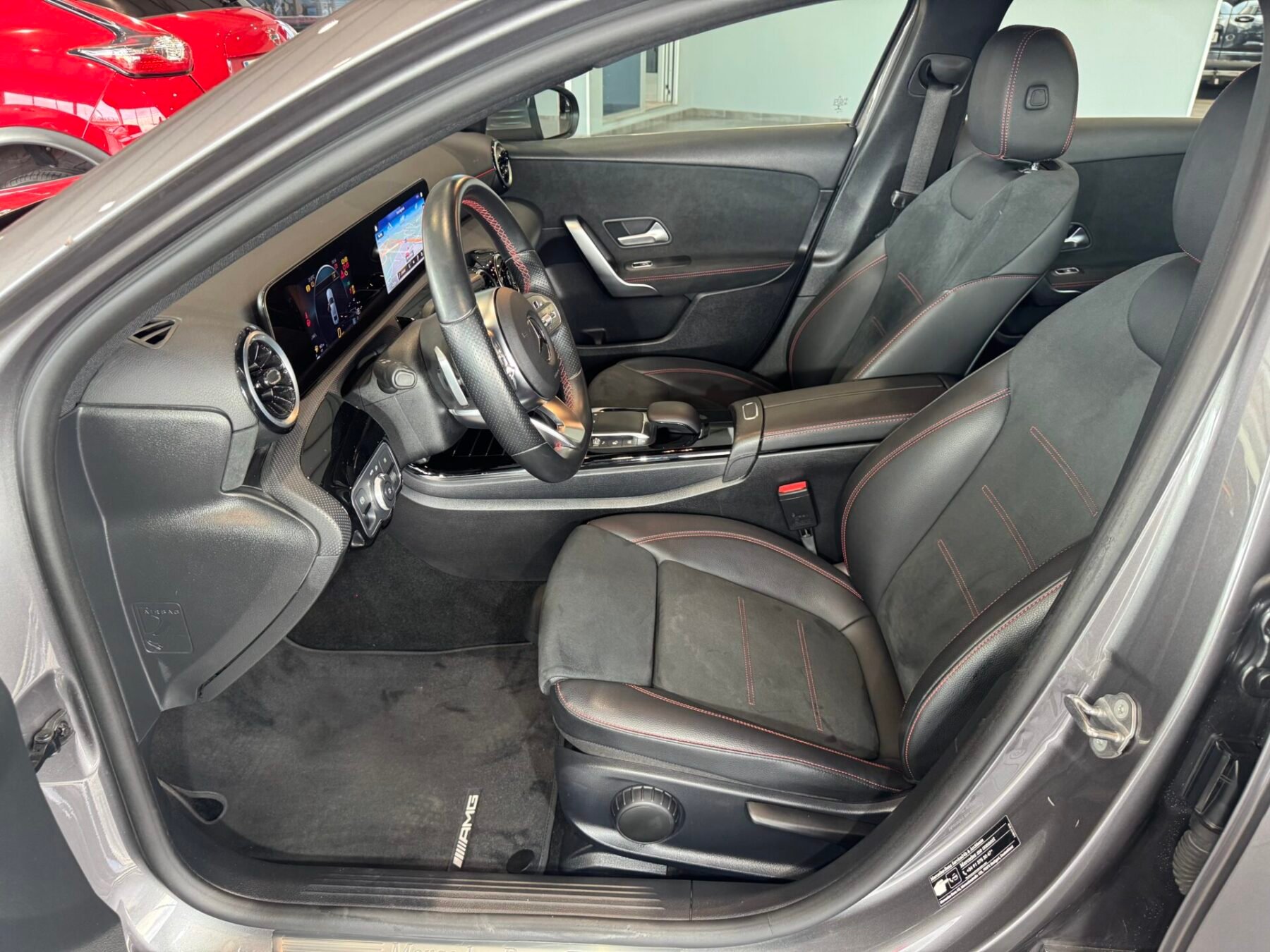 MERCEDES-BENZ CLASE A SEDAN 200 AMG LINE 