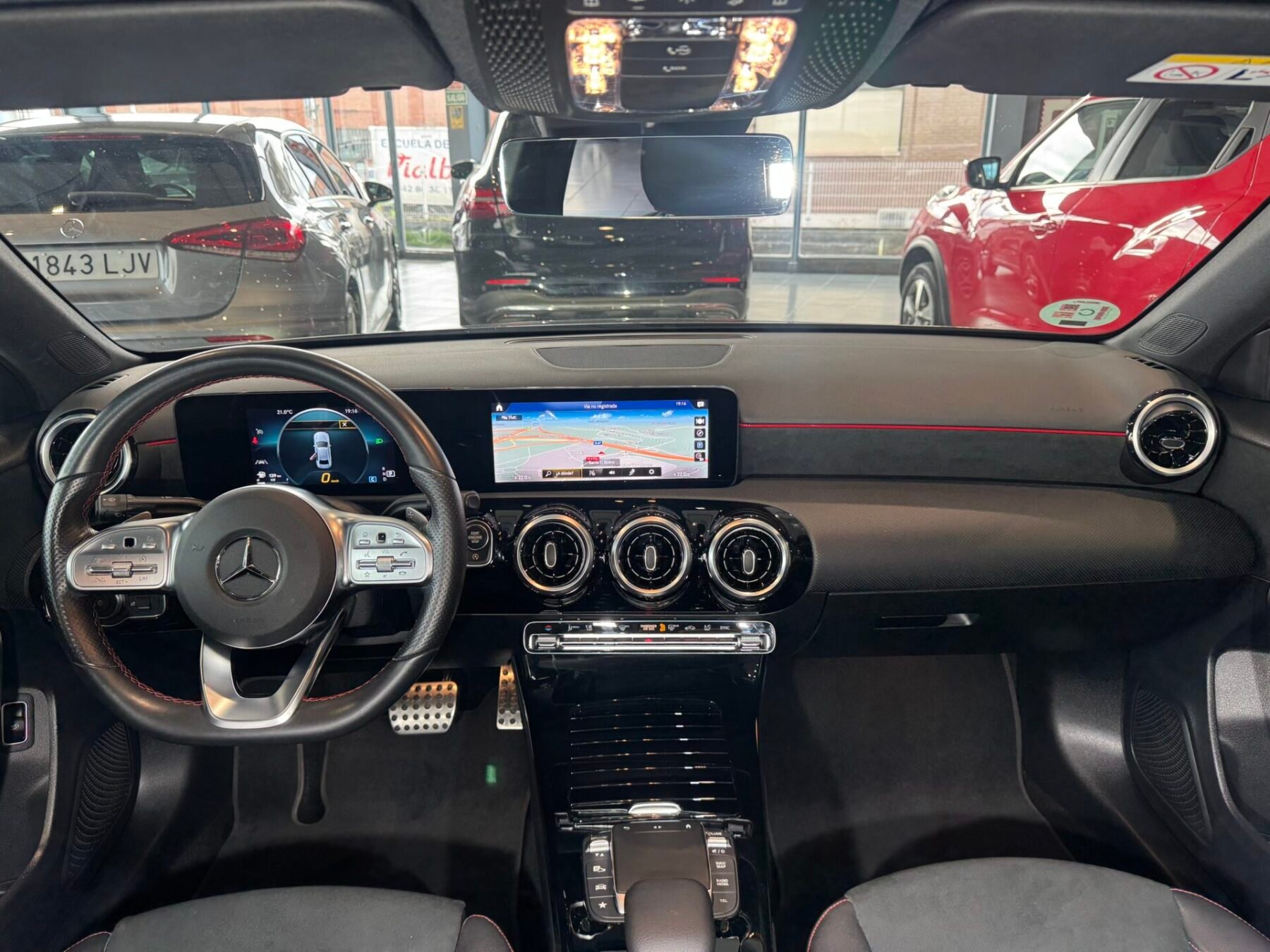 MERCEDES-BENZ CLASE A SEDAN 200 AMG LINE 
