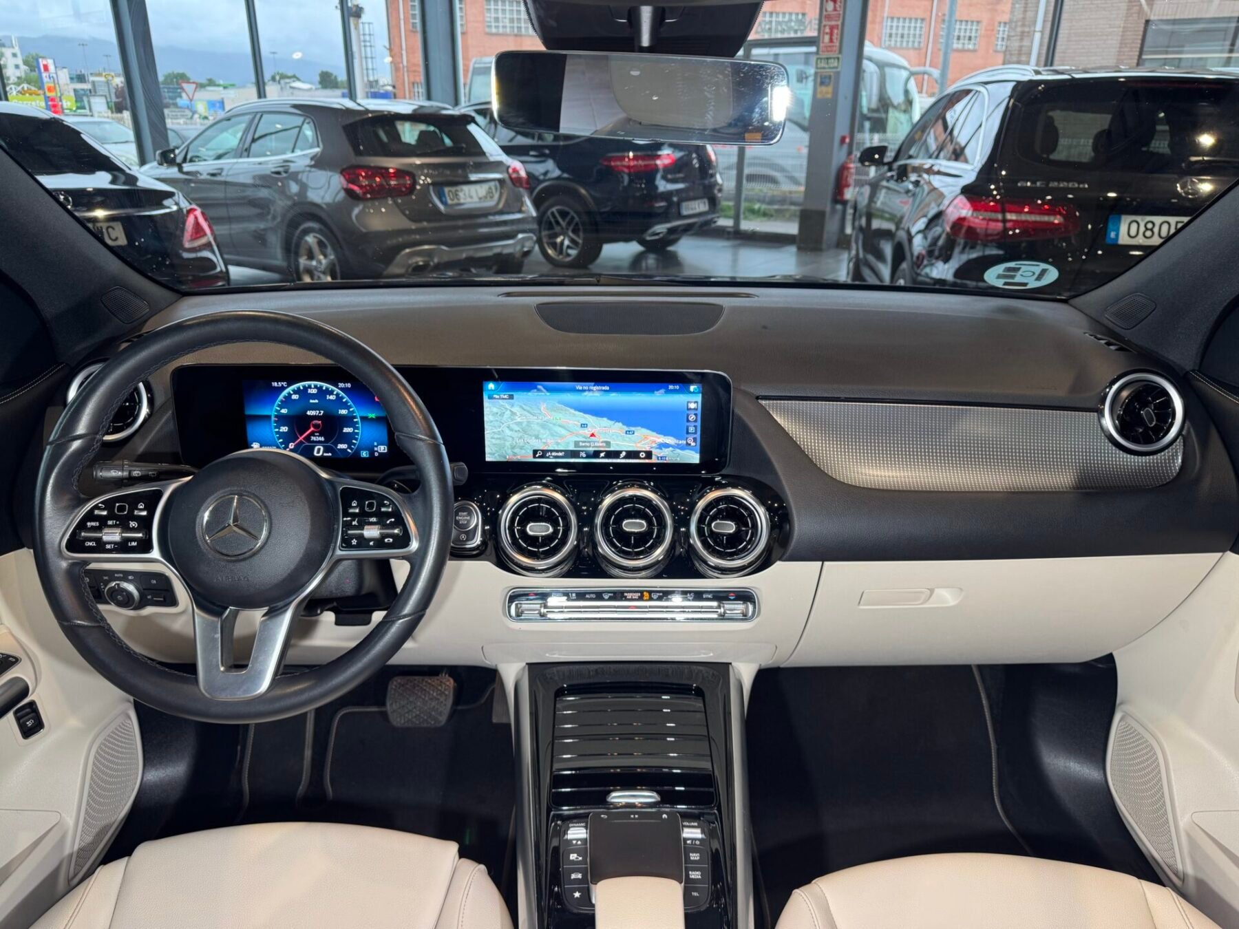 MERCEDES-BENZ GLA 200 cdi