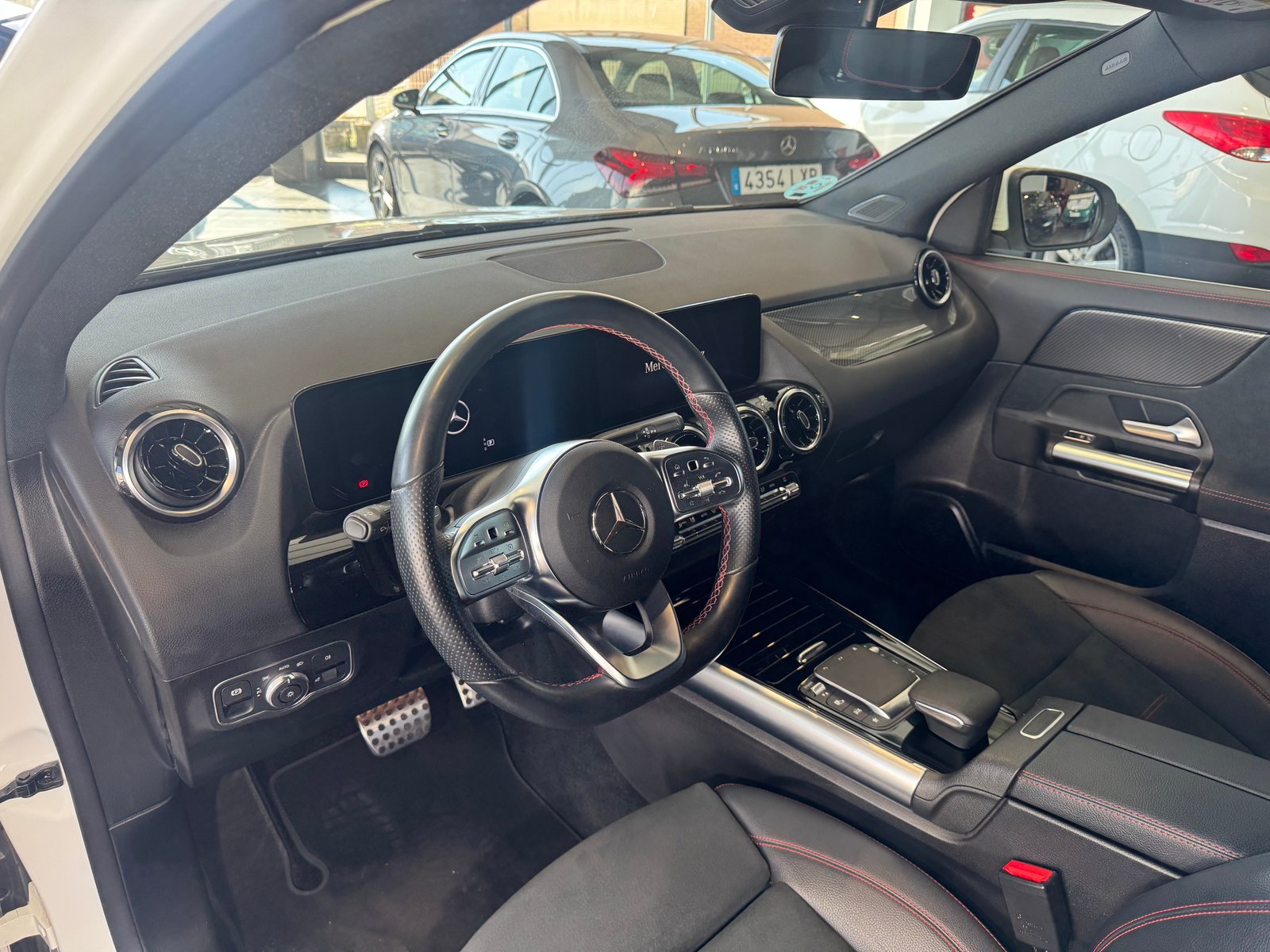 MERCEDES-BENZ GLA 200 CDI AMG LINE