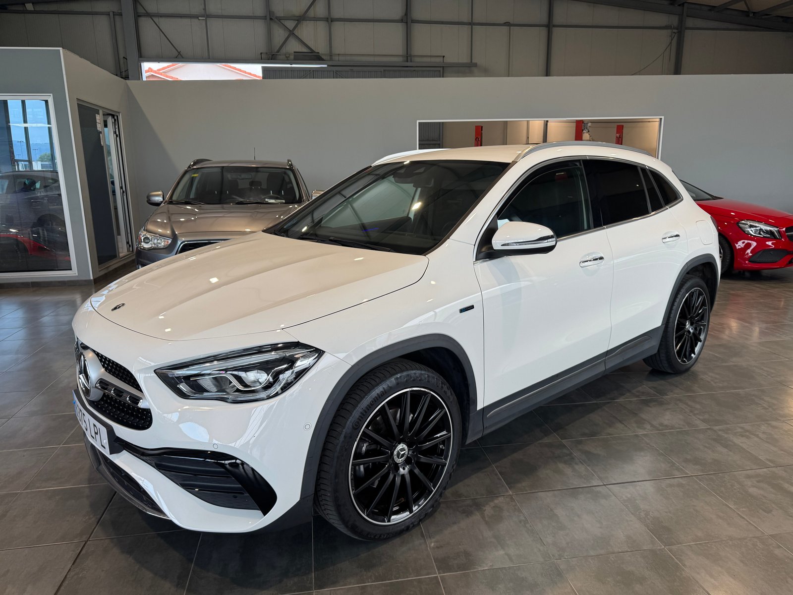 MERCEDES-BENZ GLA 250e