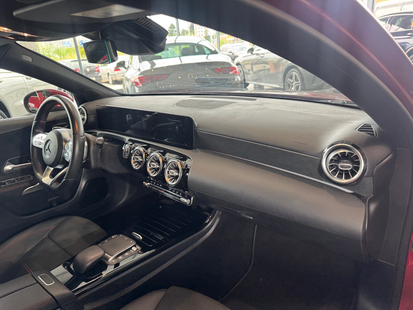MERCEDES-BENZ CLASE A 250e AMG LINE