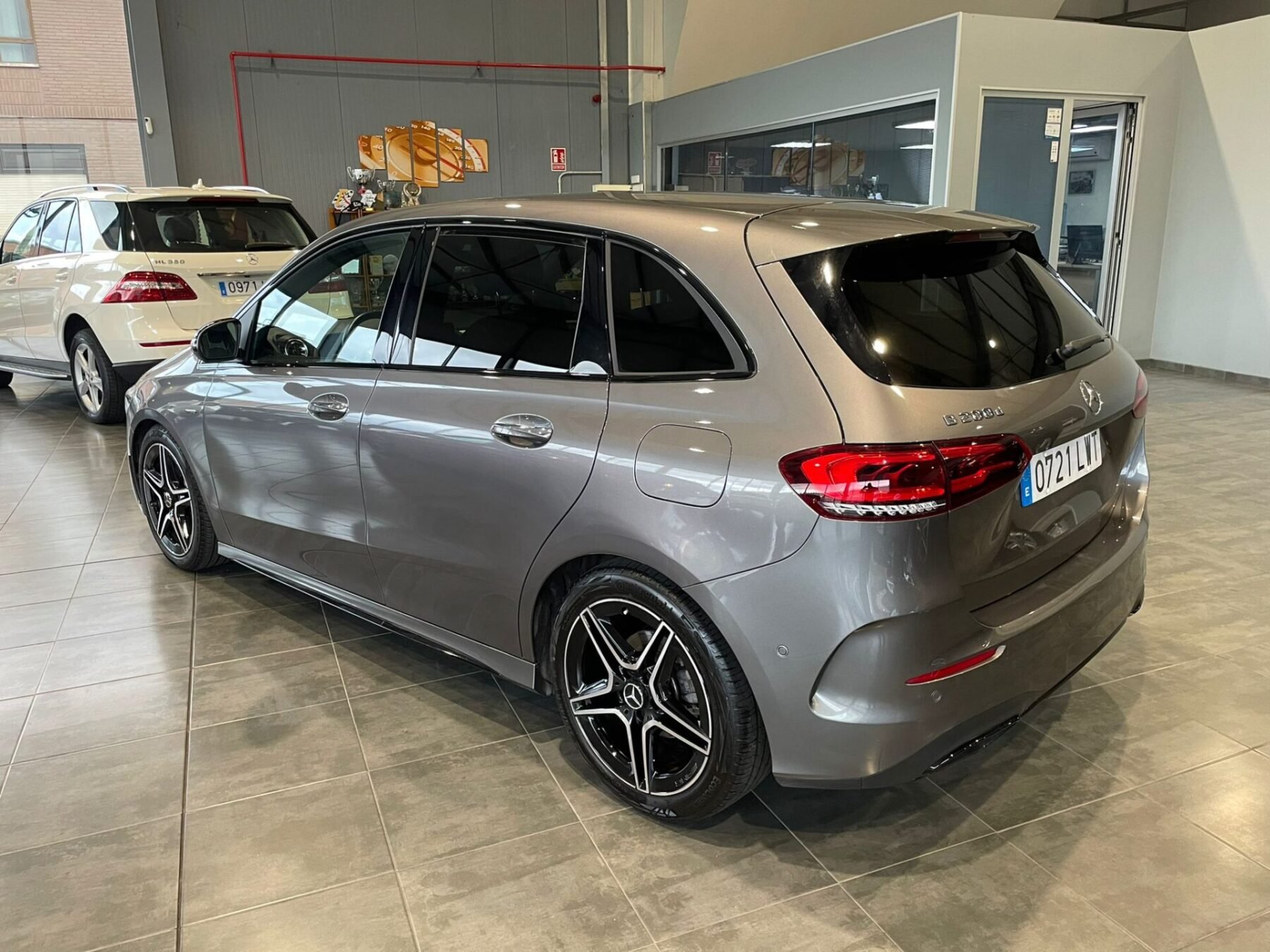 MERCEDES-BENZ Clase B 200 Amg line 