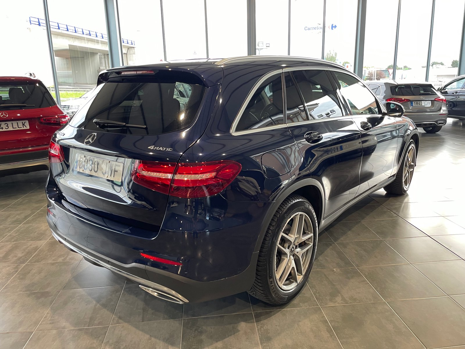 MERCEDES-BENZ GLC 250 AMG LINE