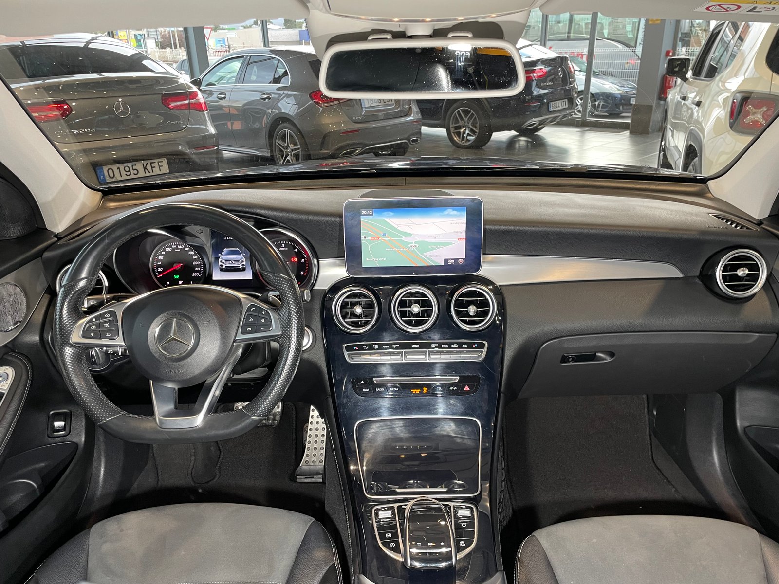 MERCEDES-BENZ GLC 250 AMG LINE