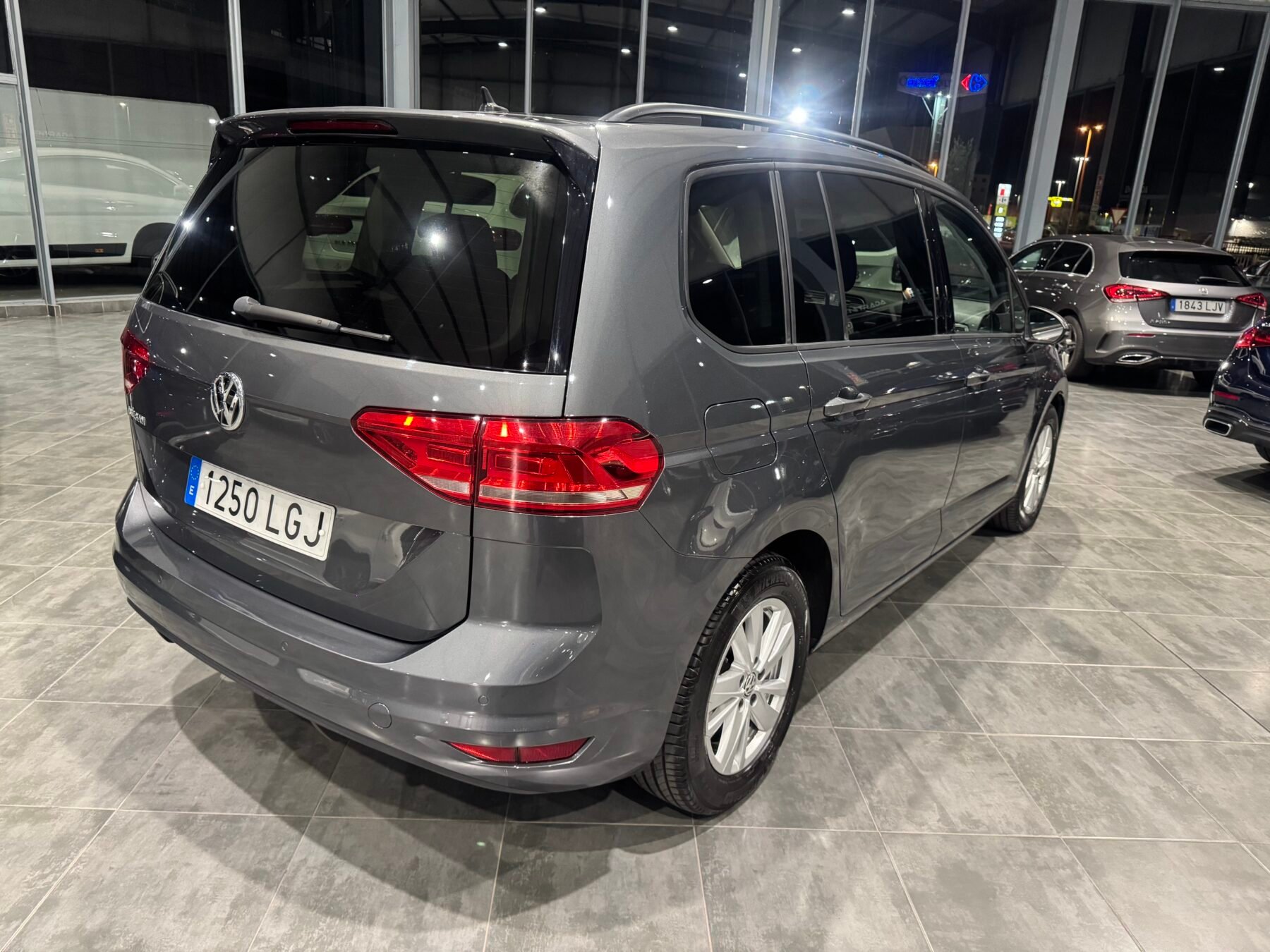 VOLKSWAGEN Touran 2.0 TDI