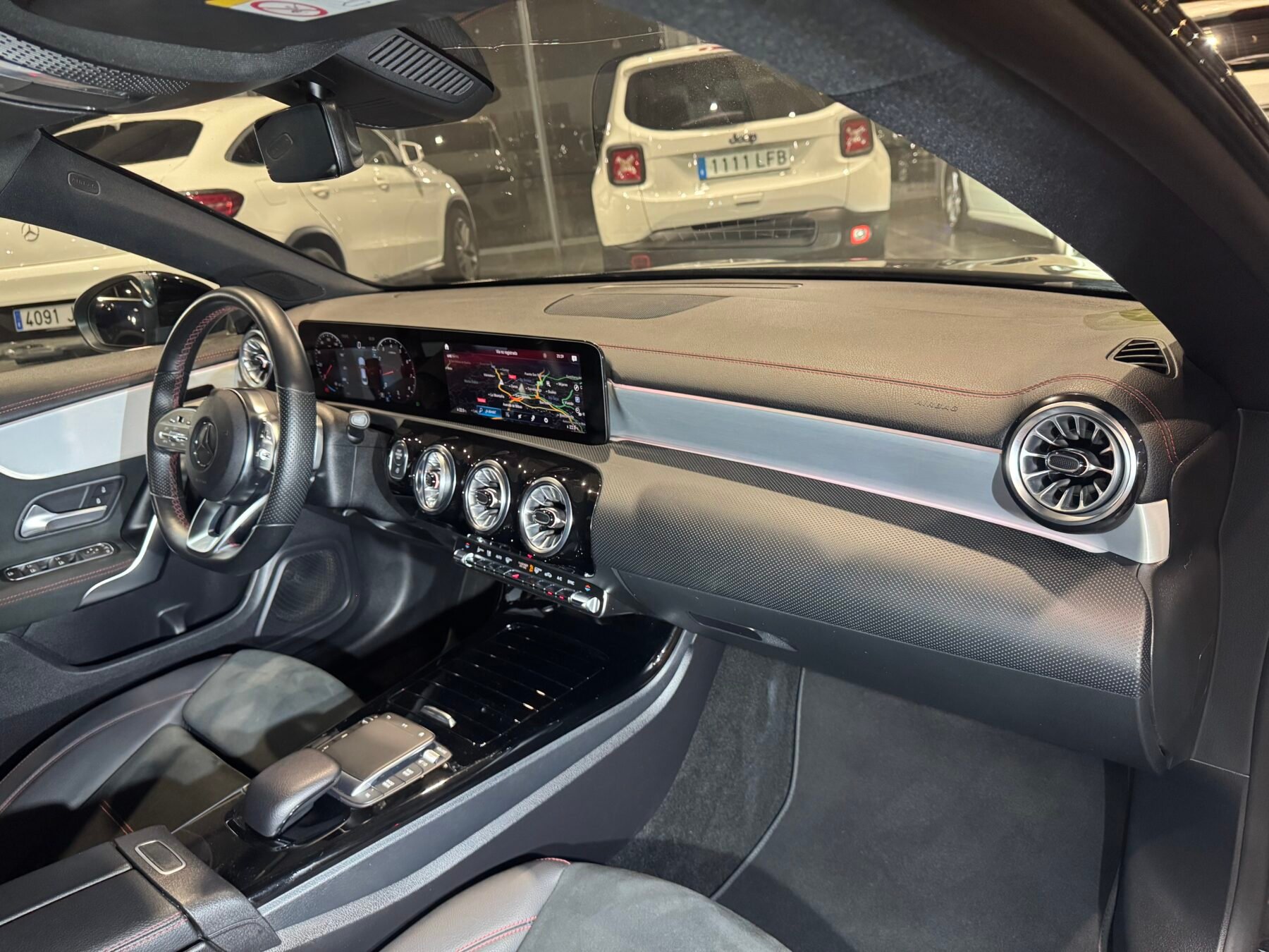 MERCEDES-BENZ CLA 180 Amg Line