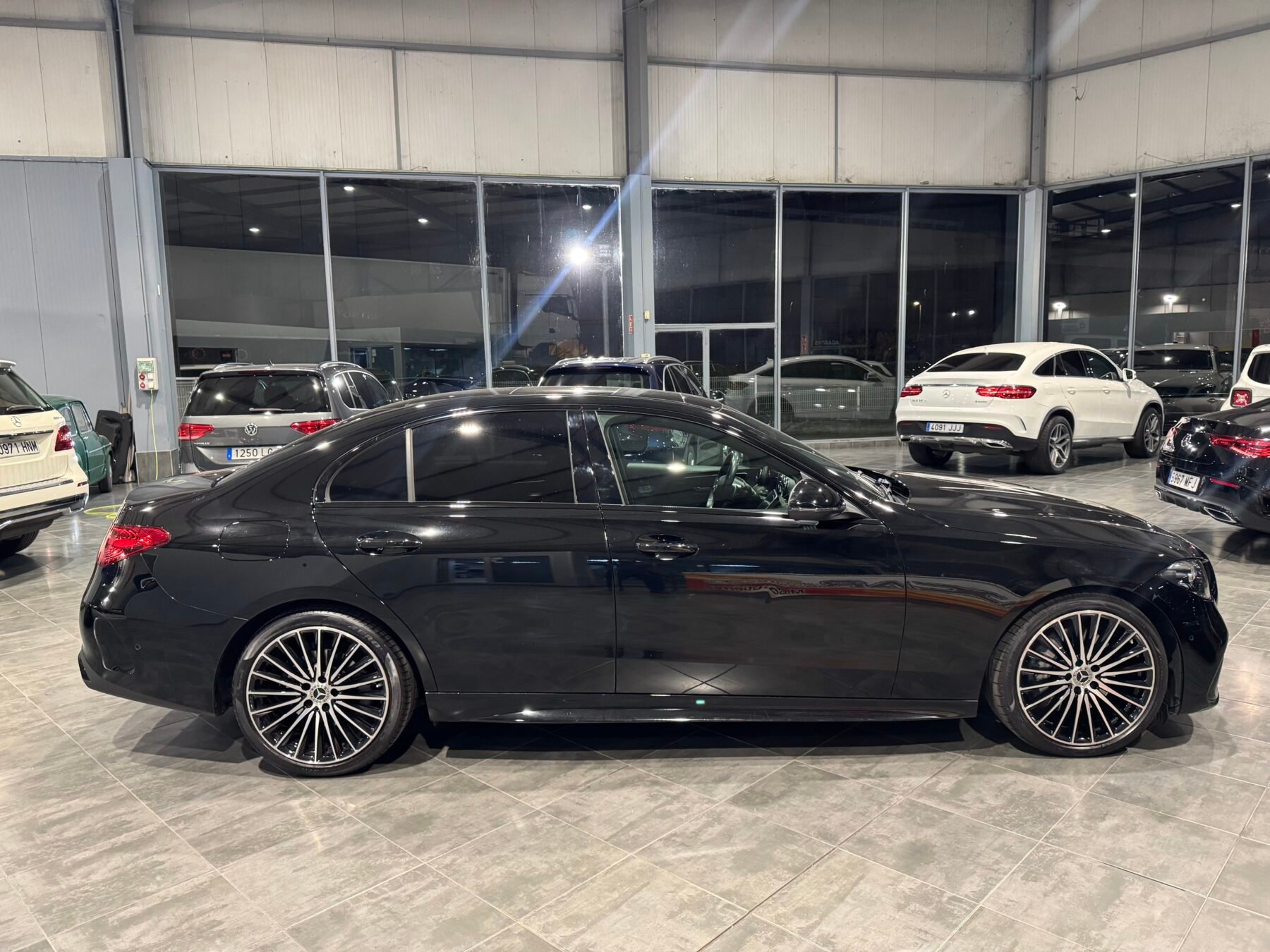 MERCEDES-BENZ Clase C 200 Amg line