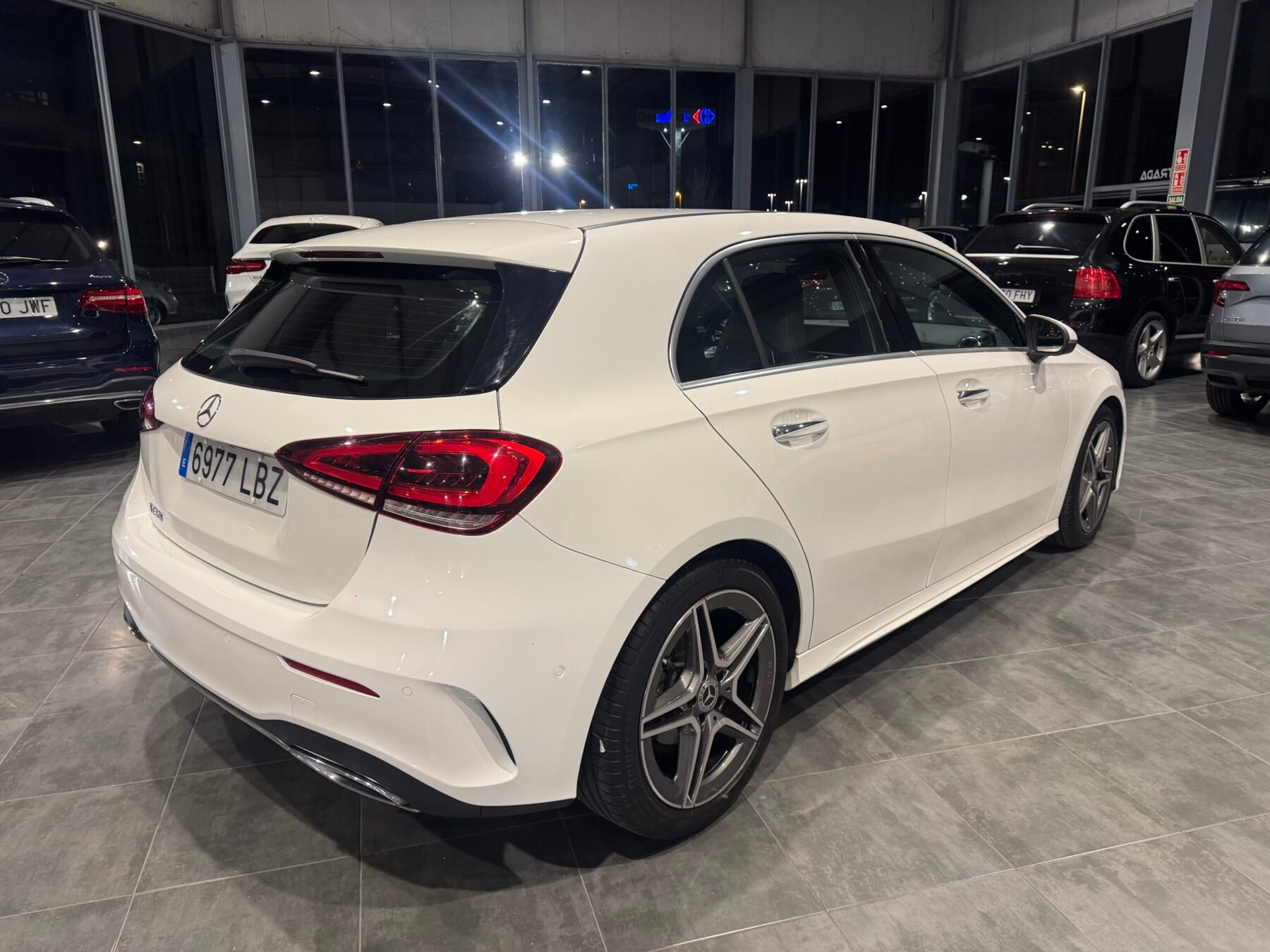 MERCEDES-BENZ CLASE A 180 AMG LINE 