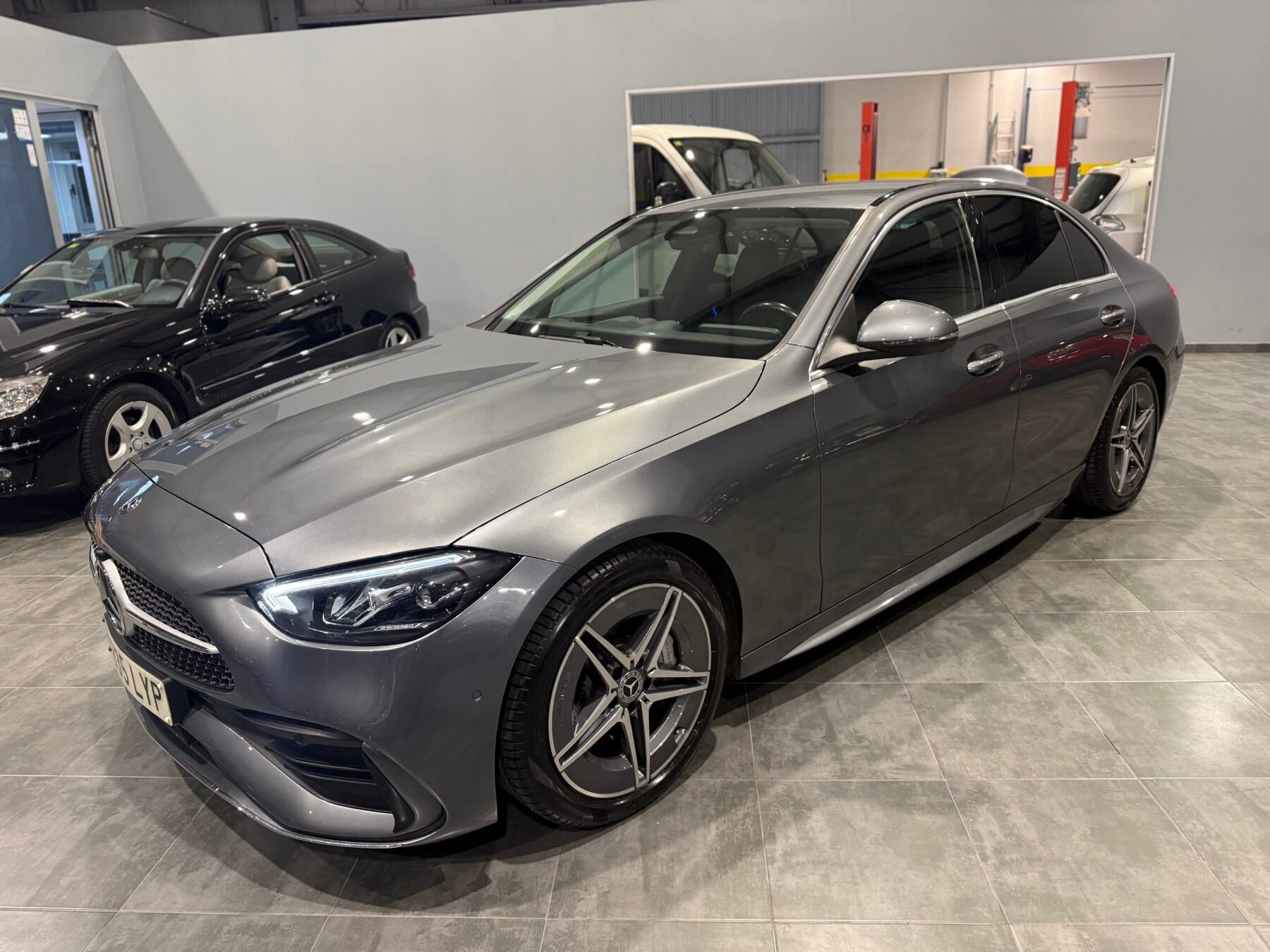 MERCEDES-BENZ Clase C 200 AMG LINE