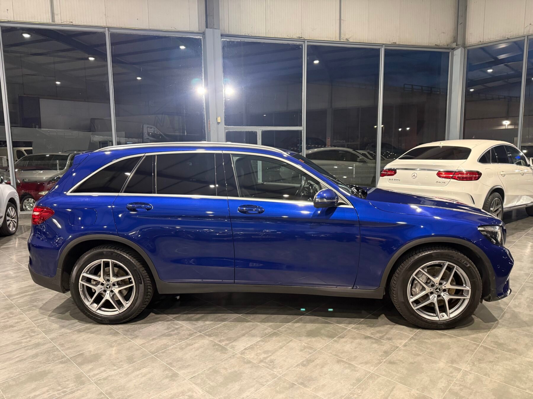 MERCEDES-BENZ GLC 250 amg line