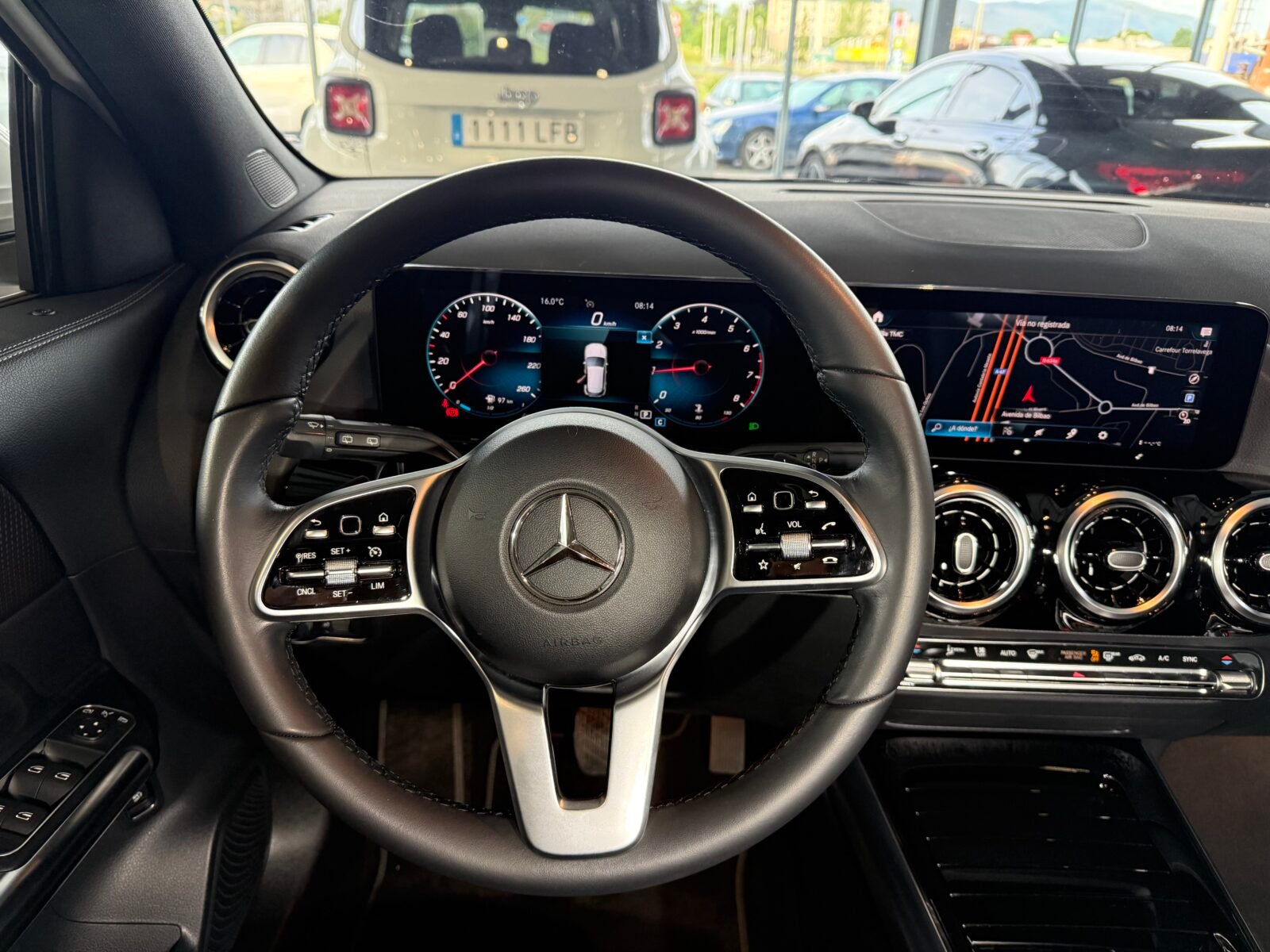 MERCEDES-BENZ GLA 180