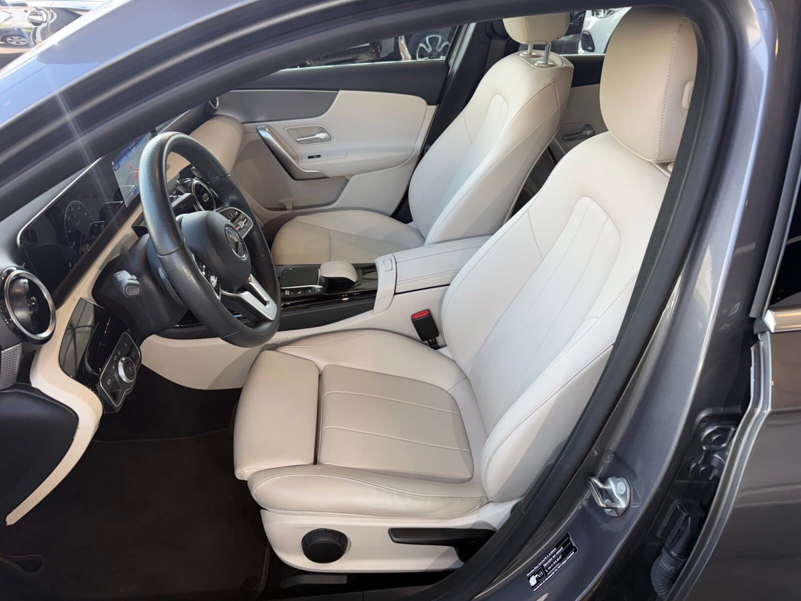 MERCEDES-BENZ CLASE A 180