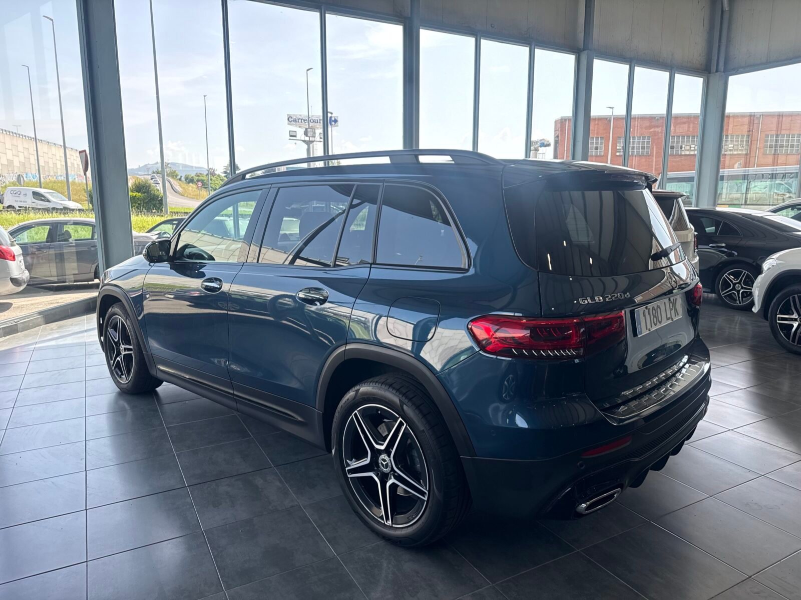 MERCEDES-BENZ GLB 220 CDI AMG LINE