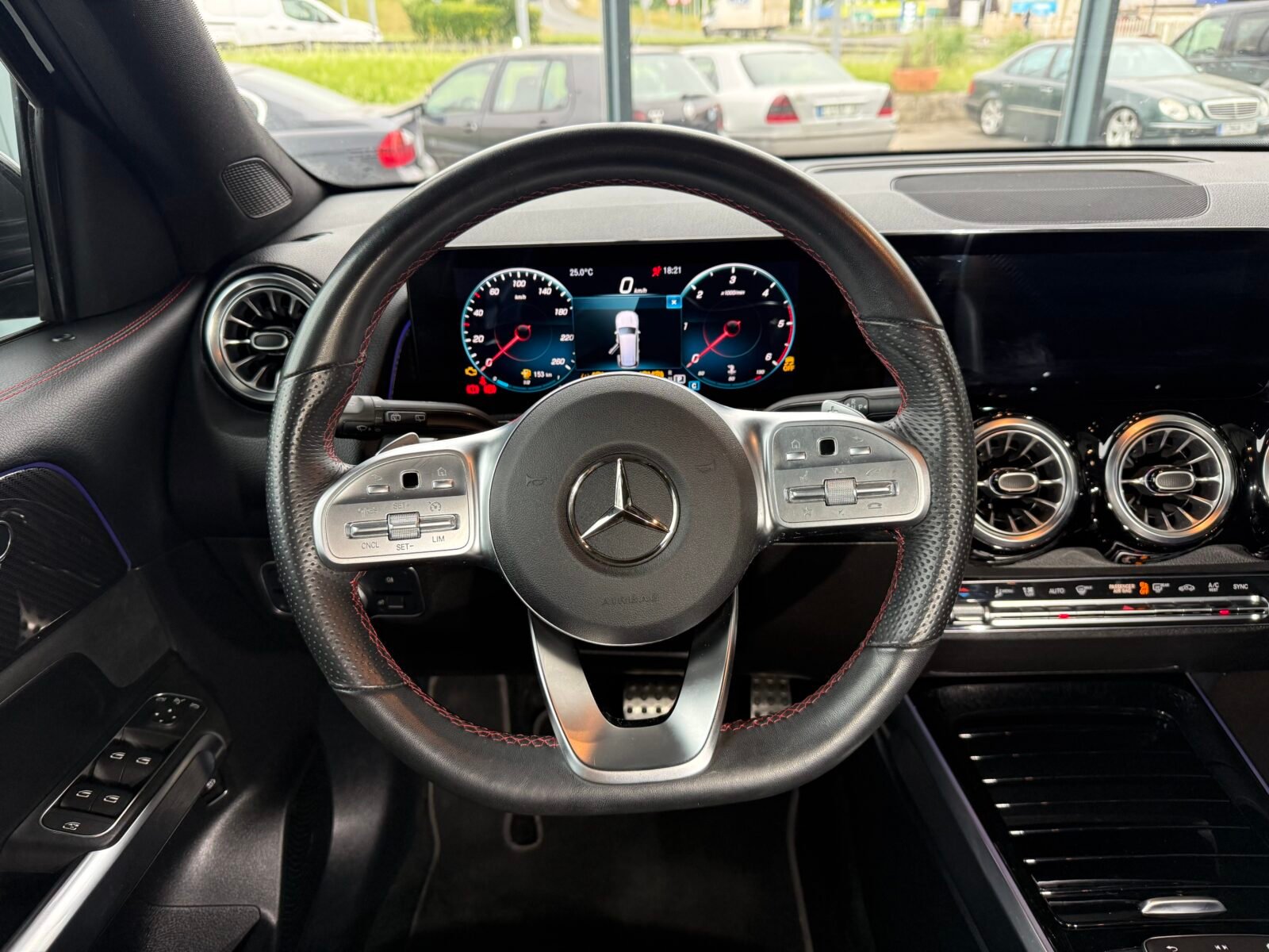 MERCEDES-BENZ GLB 220 CDI AMG LINE