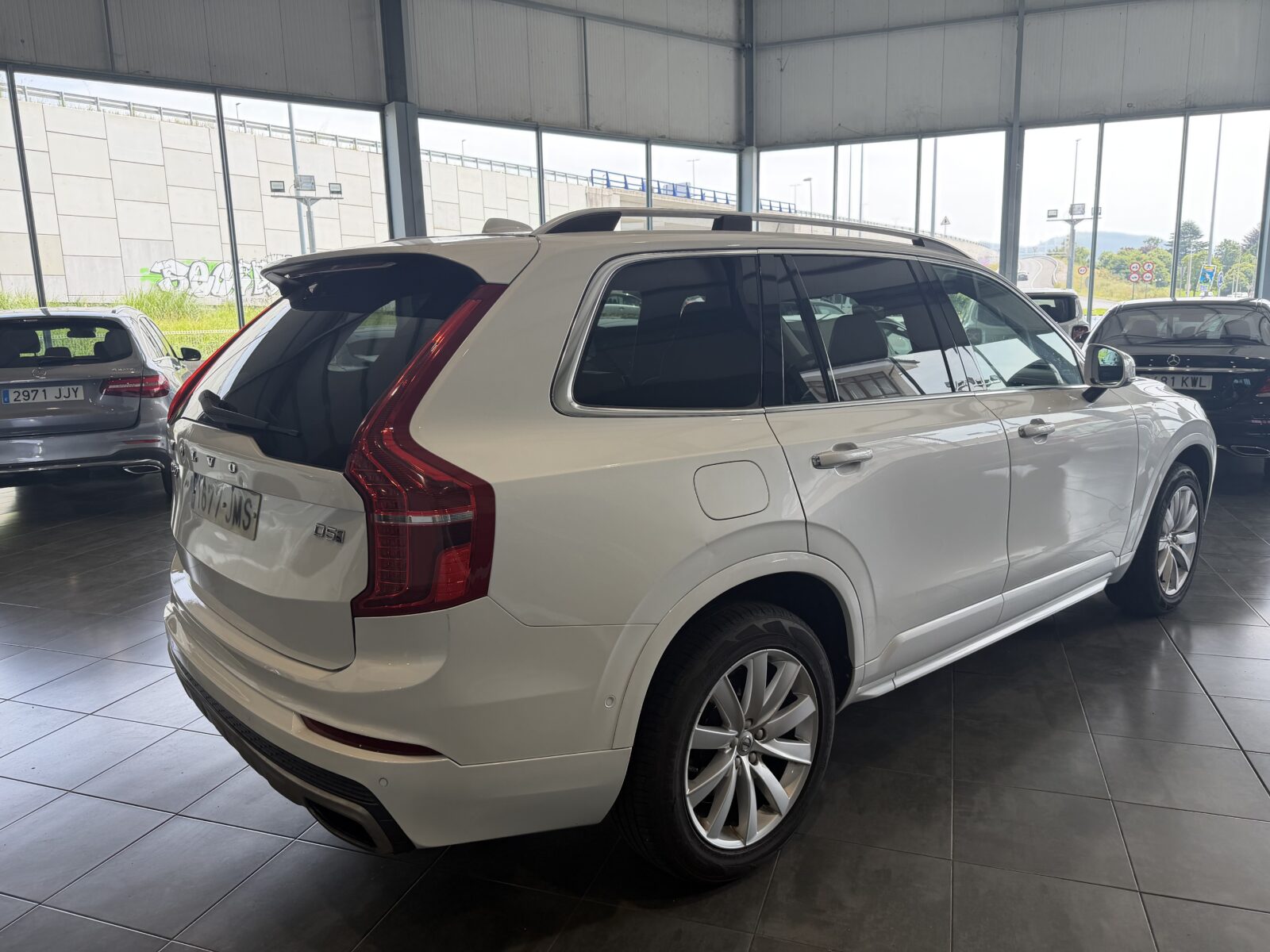 VOLVO XC90 D5