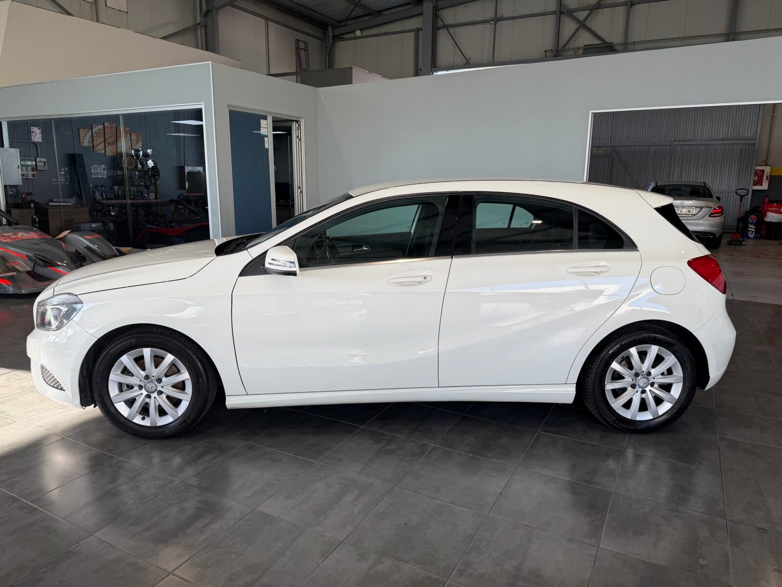 MERCEDES-BENZ CLASE A 180