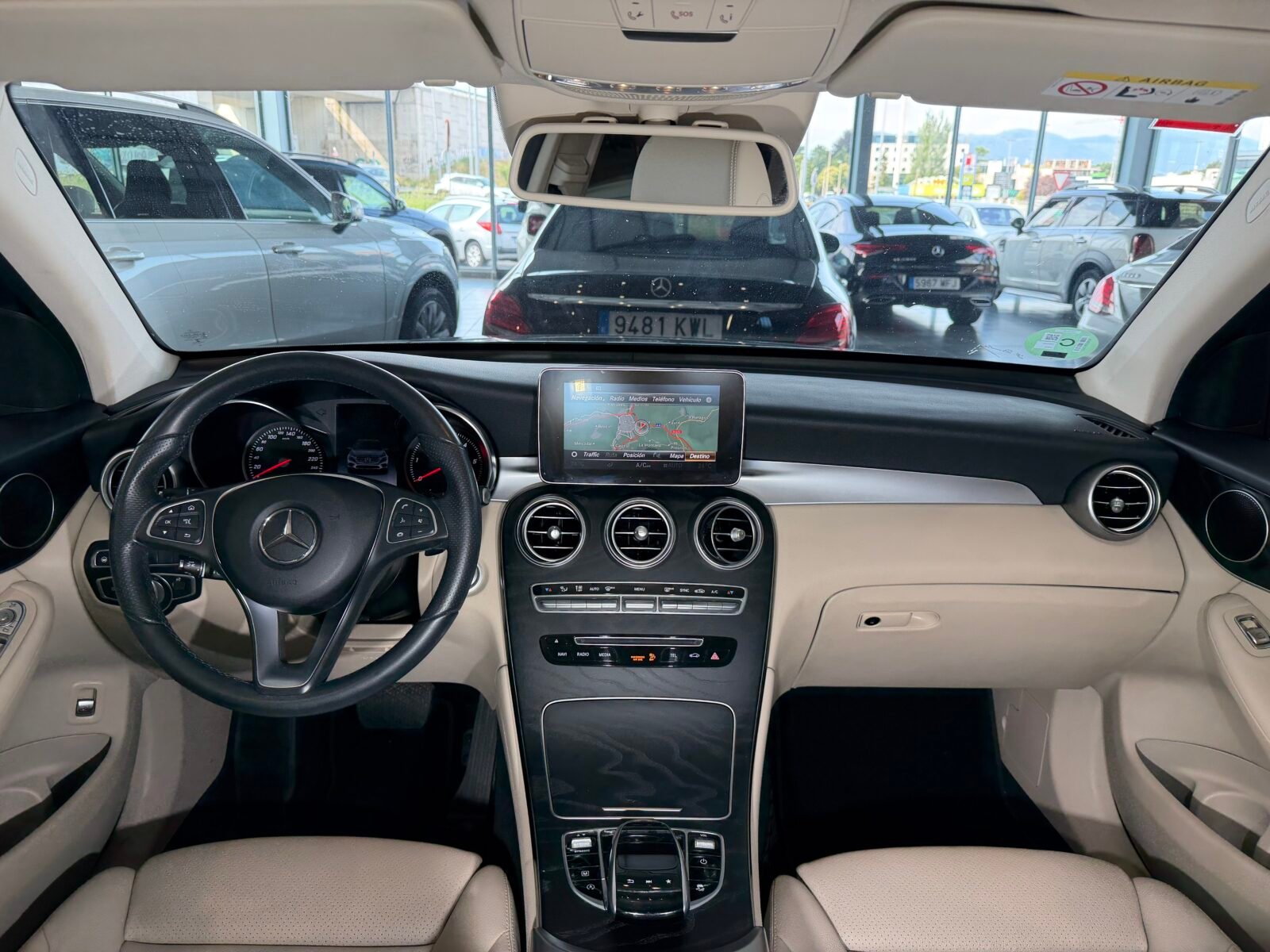 MERCEDES-BENZ GLC 250 AMG LINE
