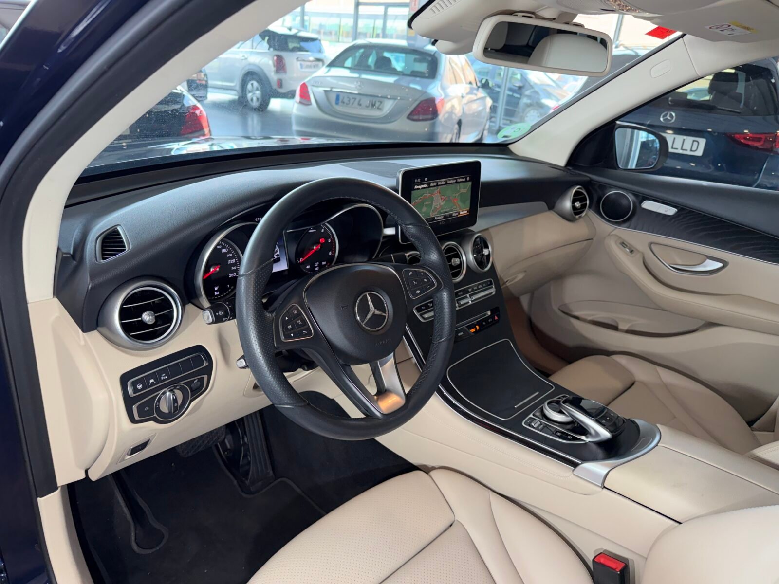 MERCEDES-BENZ GLC 250 AMG LINE