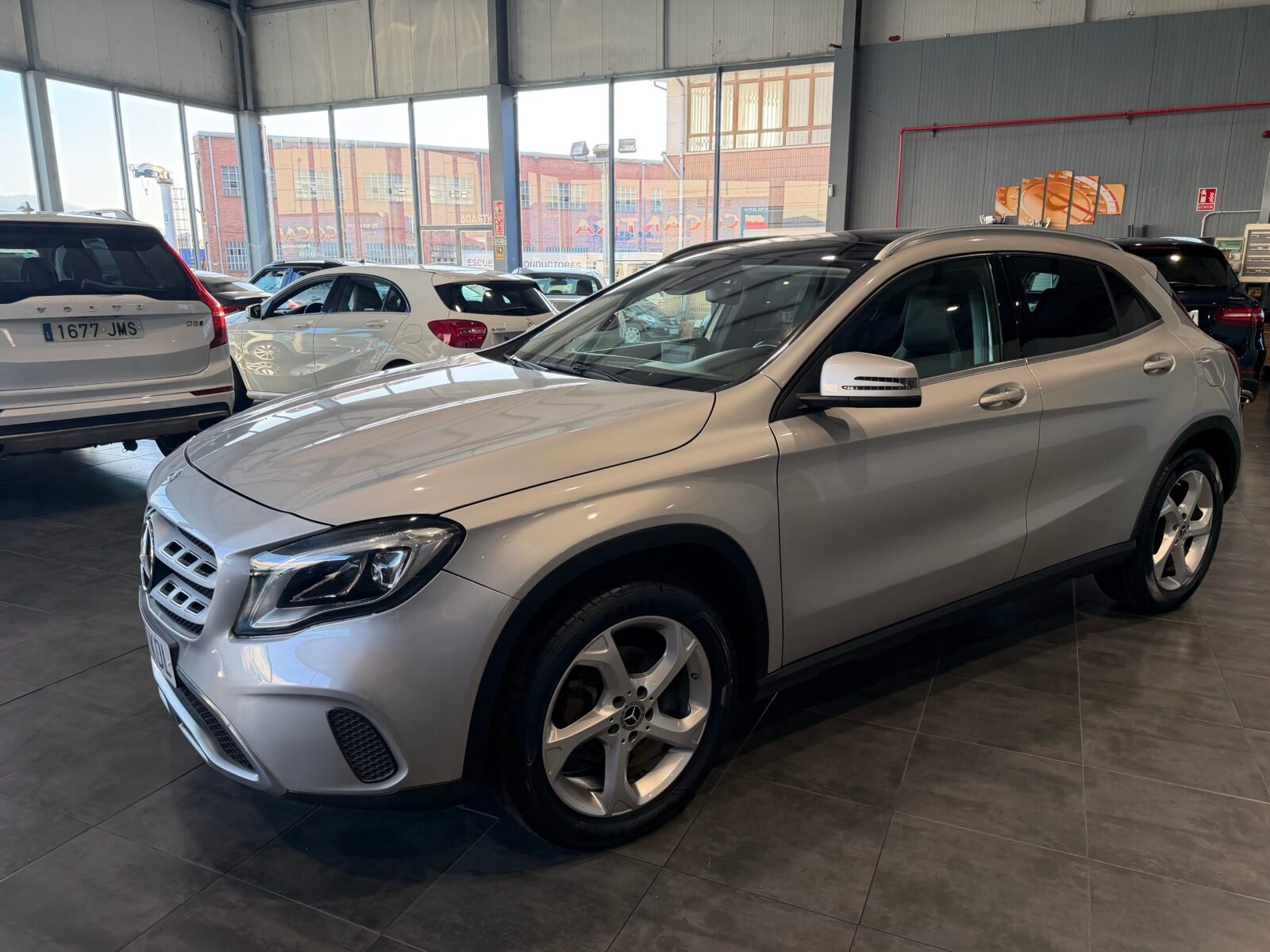MERCEDES-BENZ GLA 200cdi