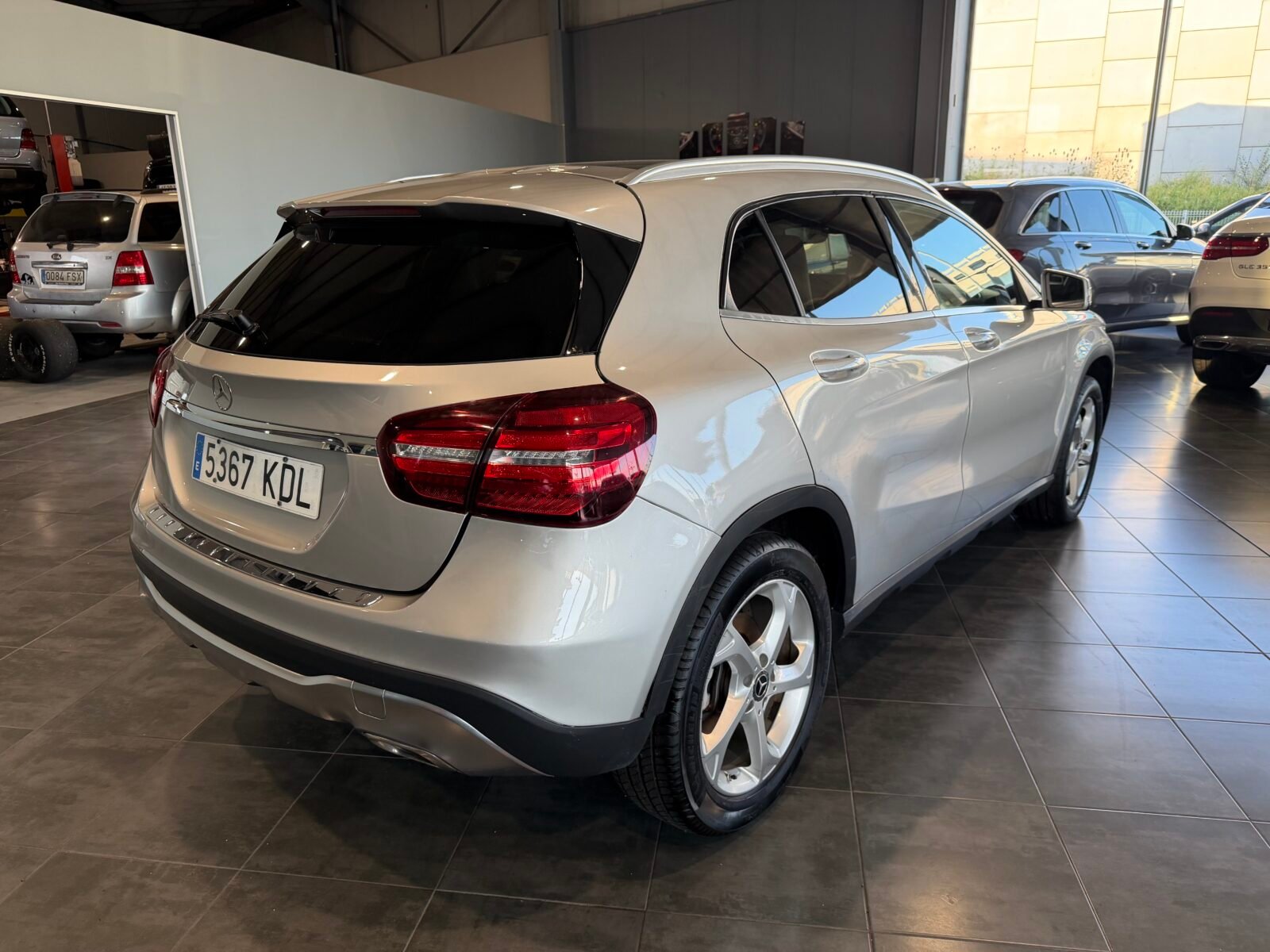 MERCEDES-BENZ GLA 200cdi