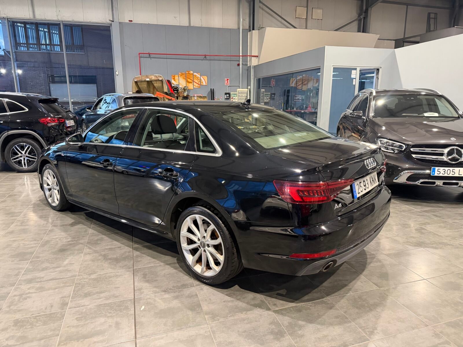 AUDI A4 2.0 TDI Sline